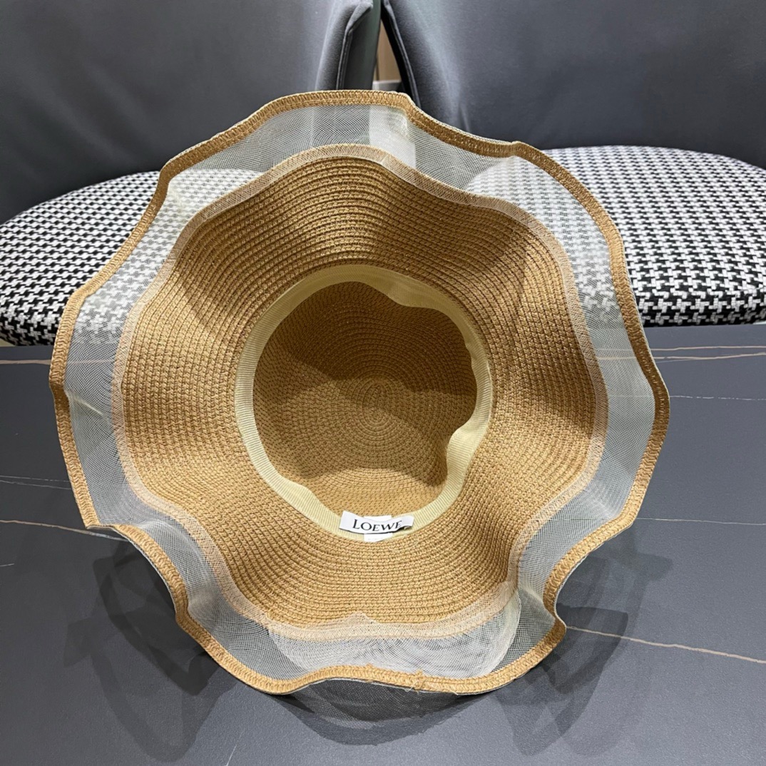LOEWE罗意威草帽，波浪大草帽，草编织制四色