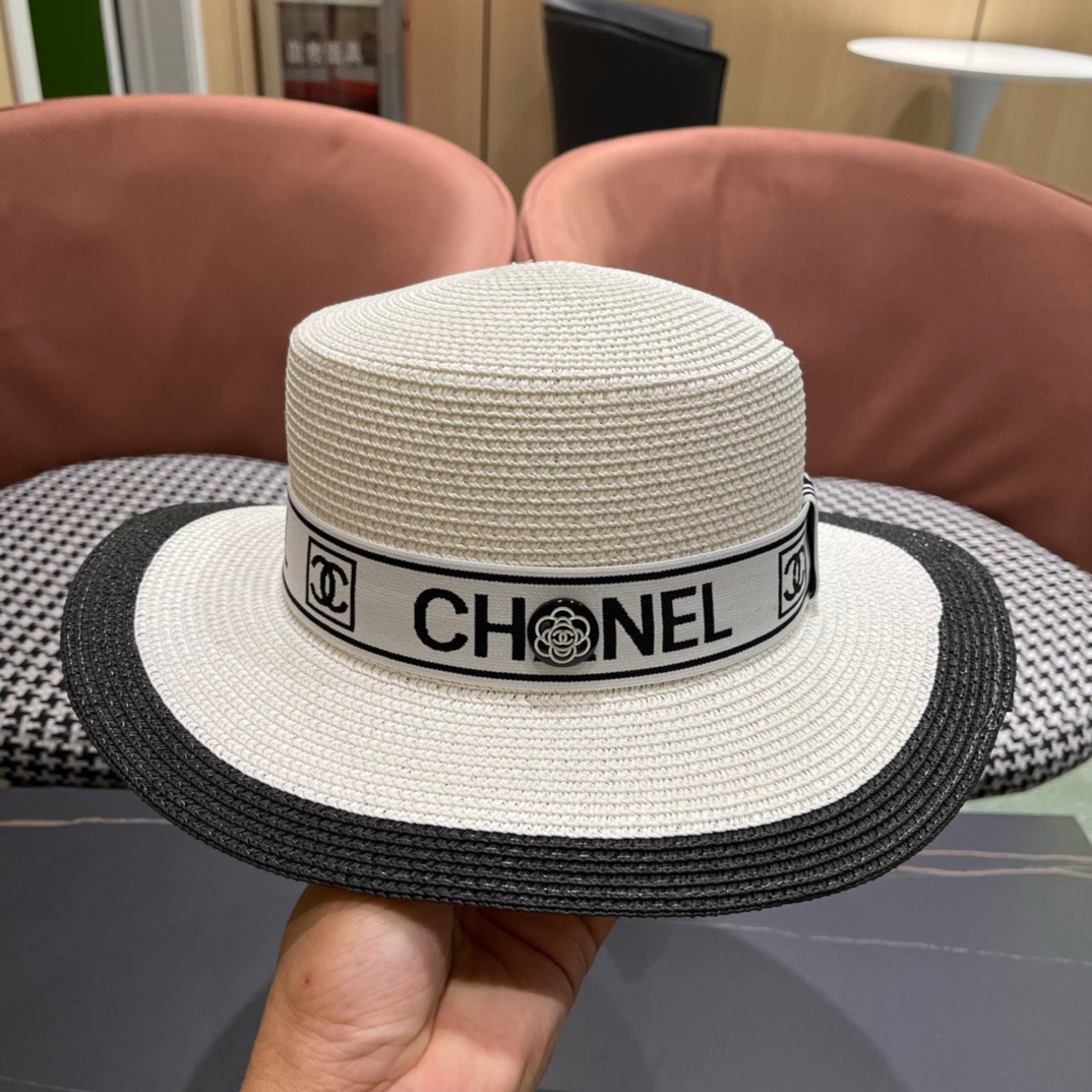 【CHANEL香奈儿】新款平顶草帽，沙滩风，简约大方，百搭单品～出街首选，