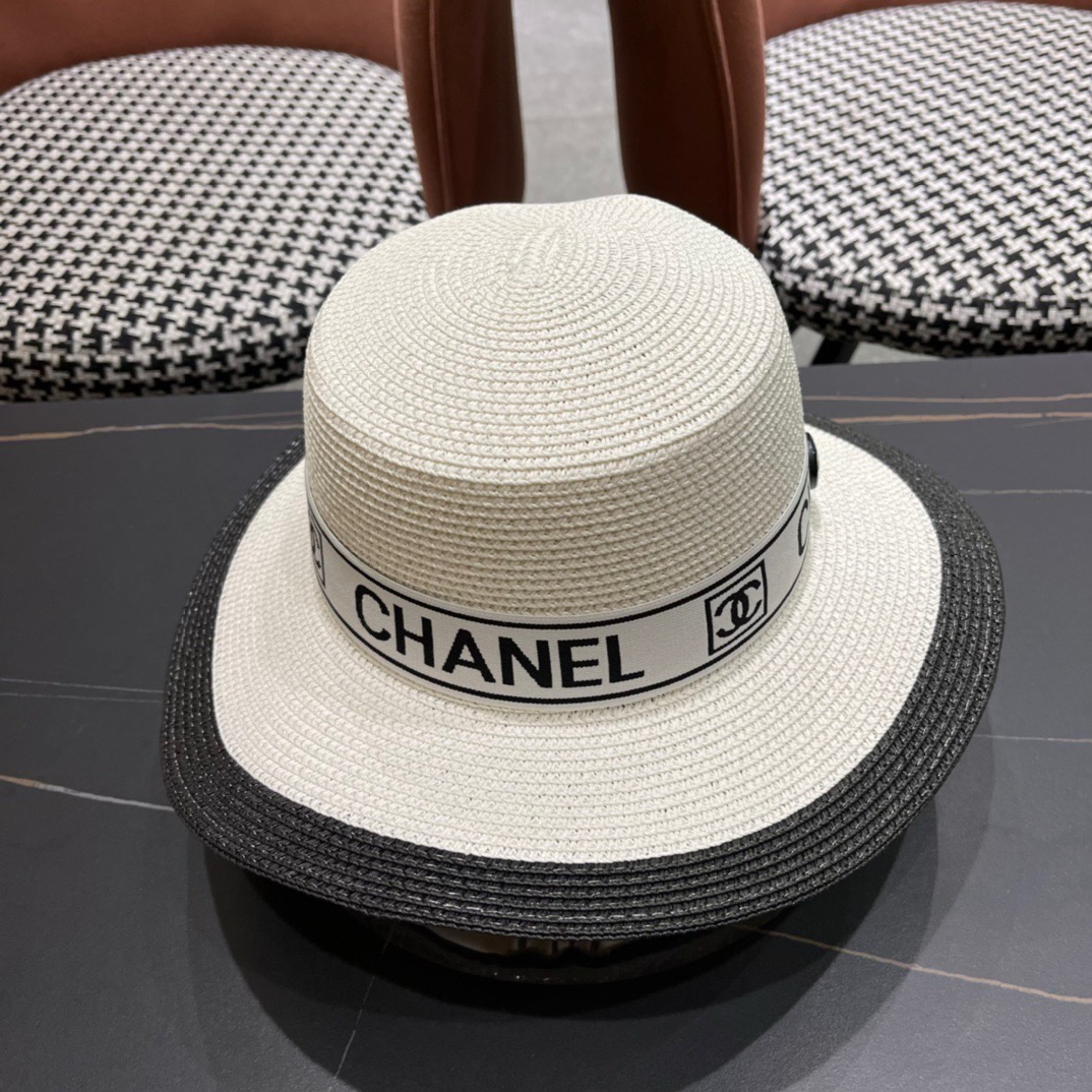 【CHANEL香奈儿】新款平顶草帽，沙滩风，简约大方，百搭单品～出街首选，