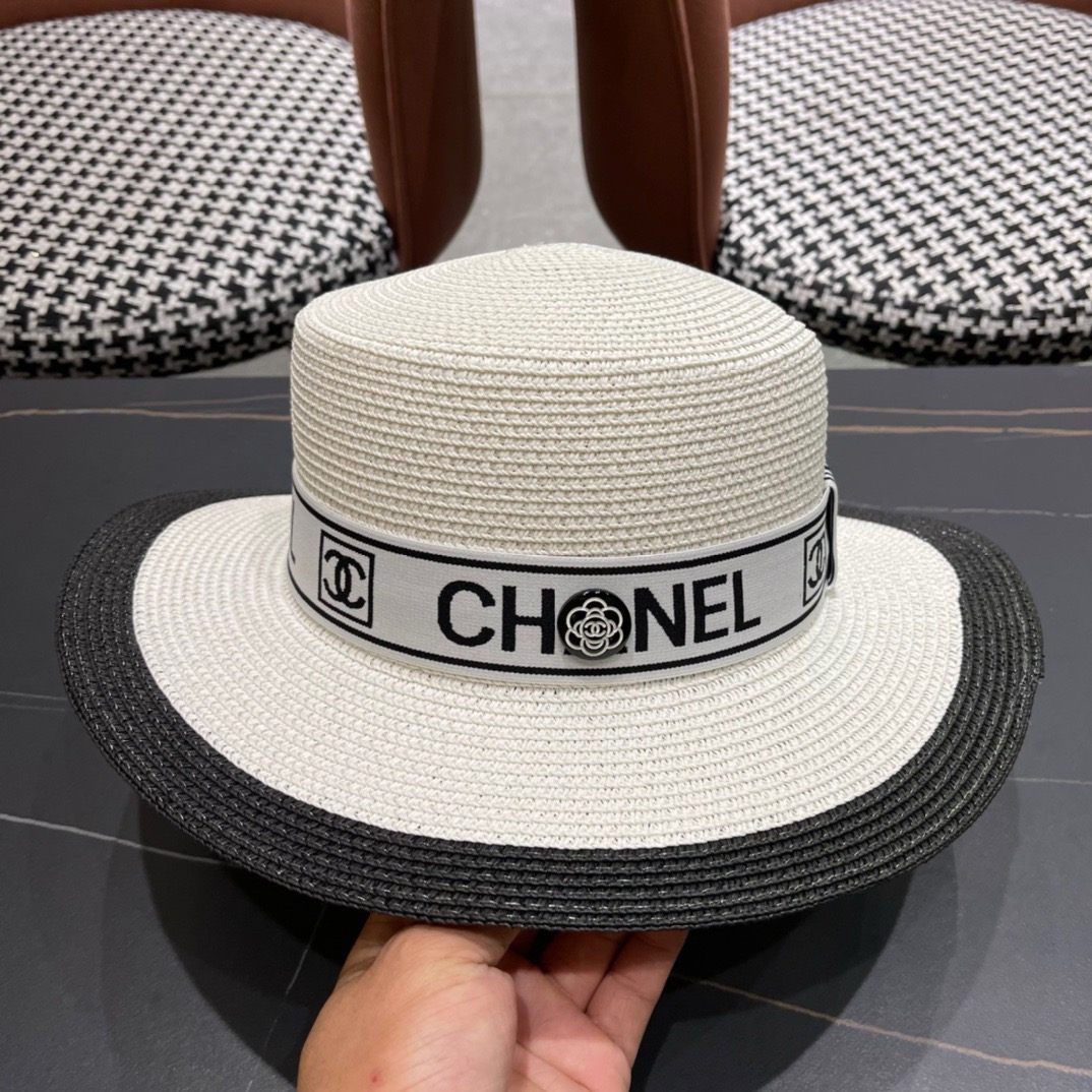 【CHANEL香奈儿】新款平顶草帽，沙滩风，简约大方，百搭单品～出街首选，