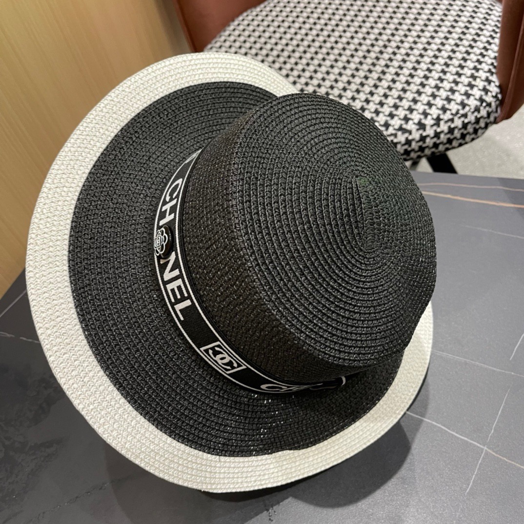 【CHANEL香奈儿】新款平顶草帽，沙滩风，简约大方，百搭单品～出街首选，