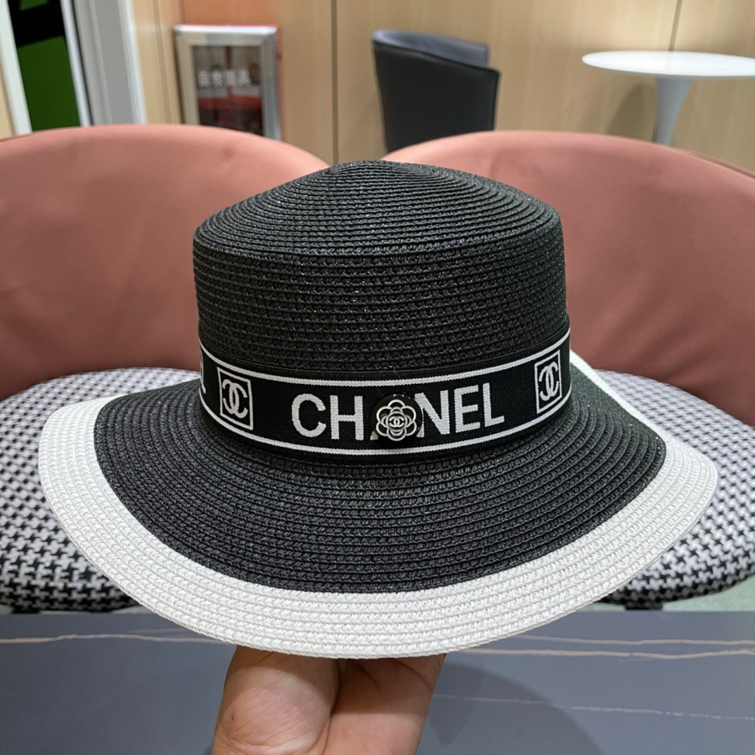 【CHANEL香奈儿】新款平顶草帽，沙滩风，简约大方，百搭单品～出街首选，