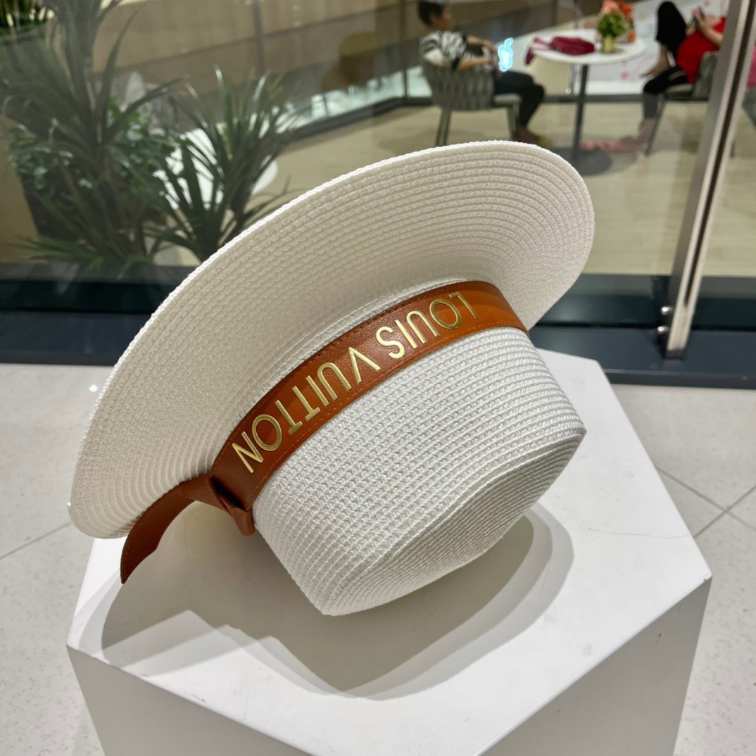 【LV路易威登】新款小香度假风平顶草帽，旅行必备，超好搭配，赶紧入手！