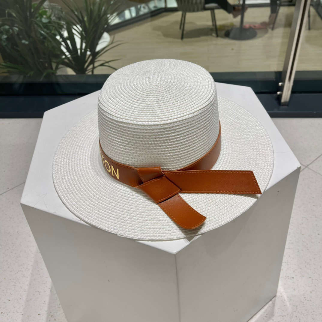 【LV路易威登】新款小香度假风平顶草帽，旅行必备，超好搭配，赶紧入手！