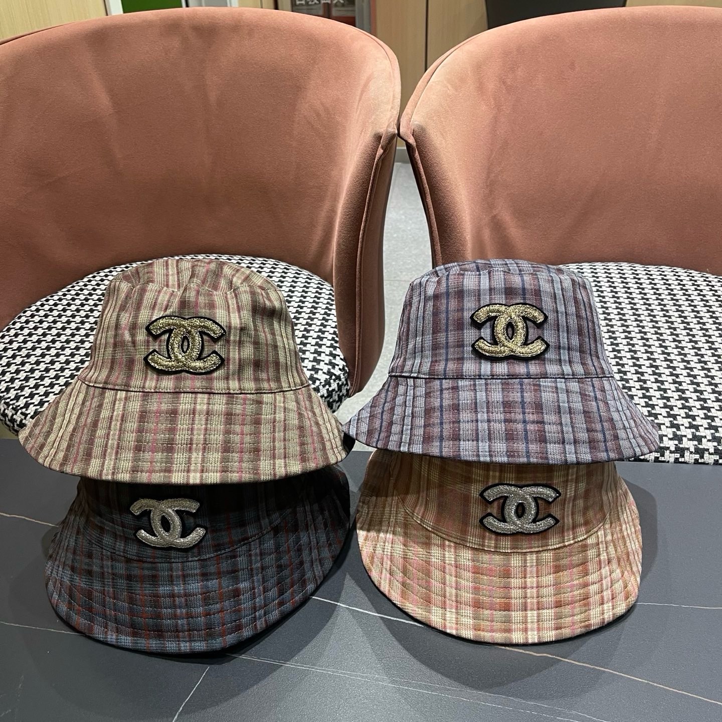 香奈儿 韩版复古格纹渔夫帽子女款春秋季户外遮脸显脸小百搭双面水桶帽盆帽潮