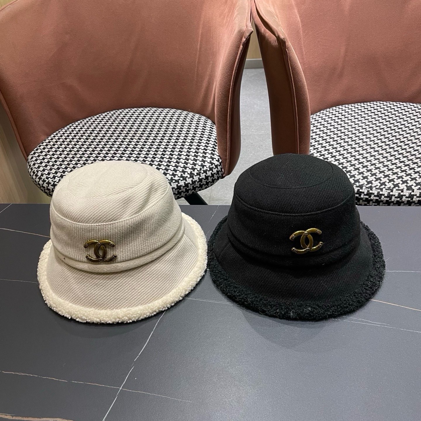 香奈儿CHANEL渔夫帽女秋冬季百搭显脸小盆帽加厚保暖防寒水桶帽子