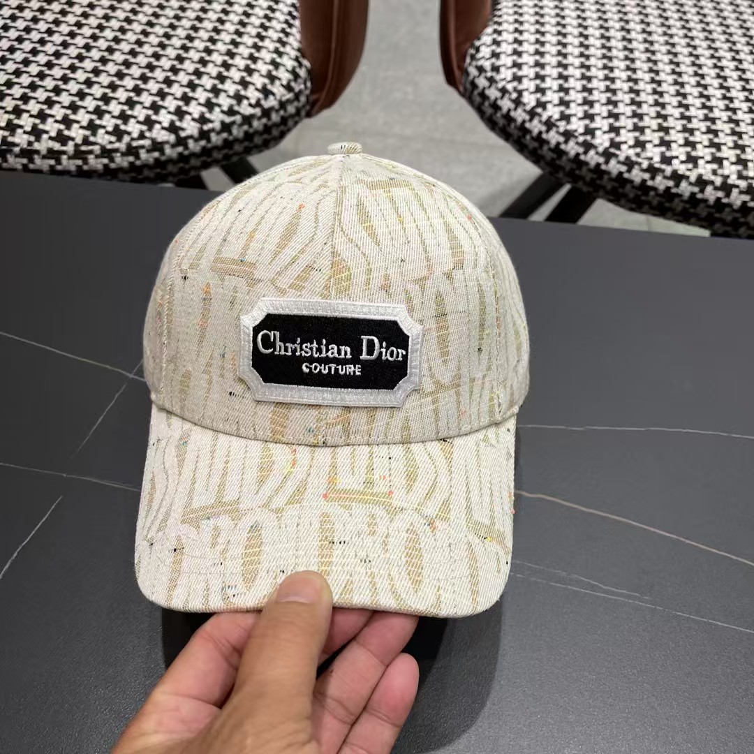 Dior(迪奥)新款原单棒球帽， Dior老花复古韵味十足，专柜热门新款，1:1开模订制，轻盈透气！质量