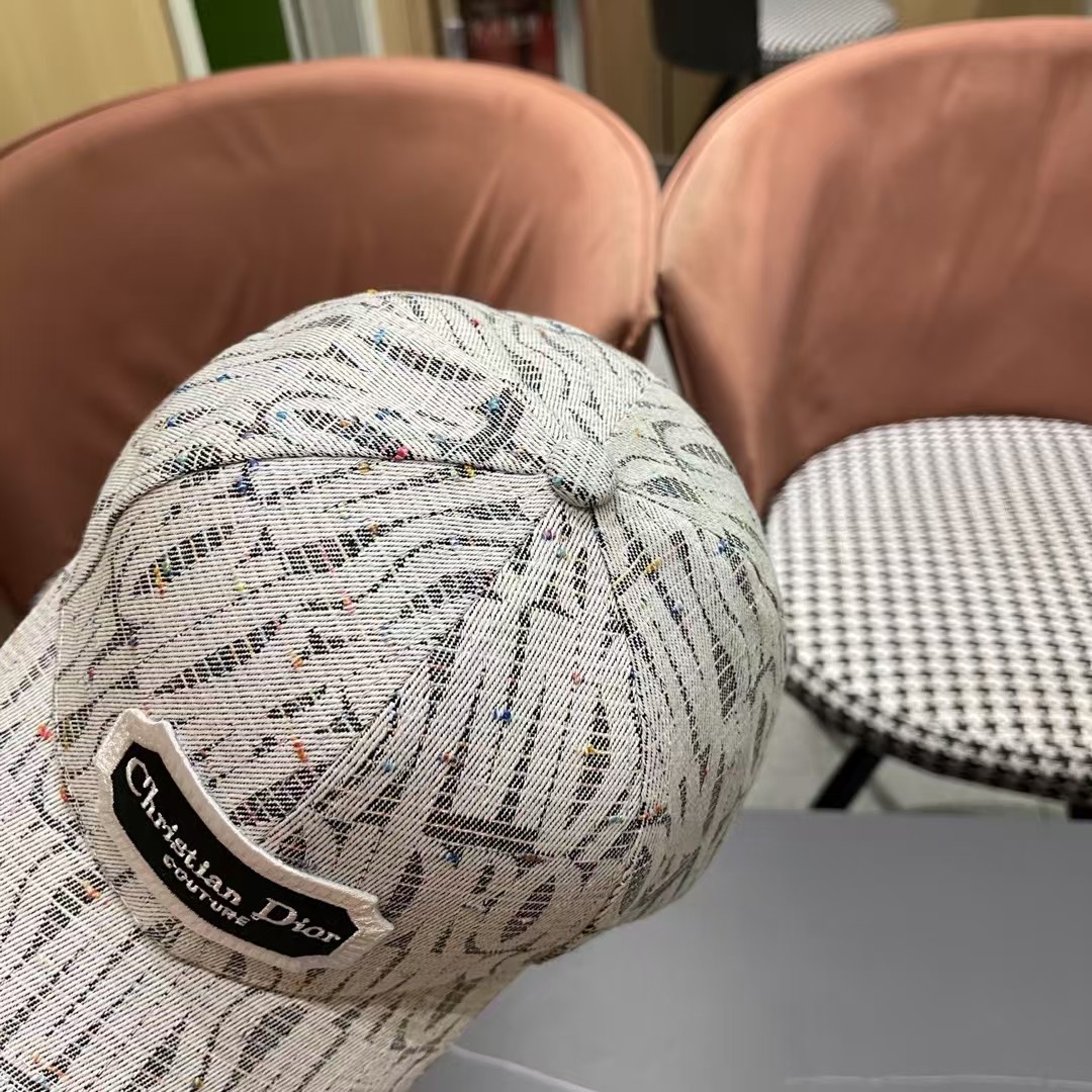 Dior(迪奥)新款原单棒球帽， Dior老花复古韵味十足，专柜热门新款，1:1开模订制，轻盈透气！质量