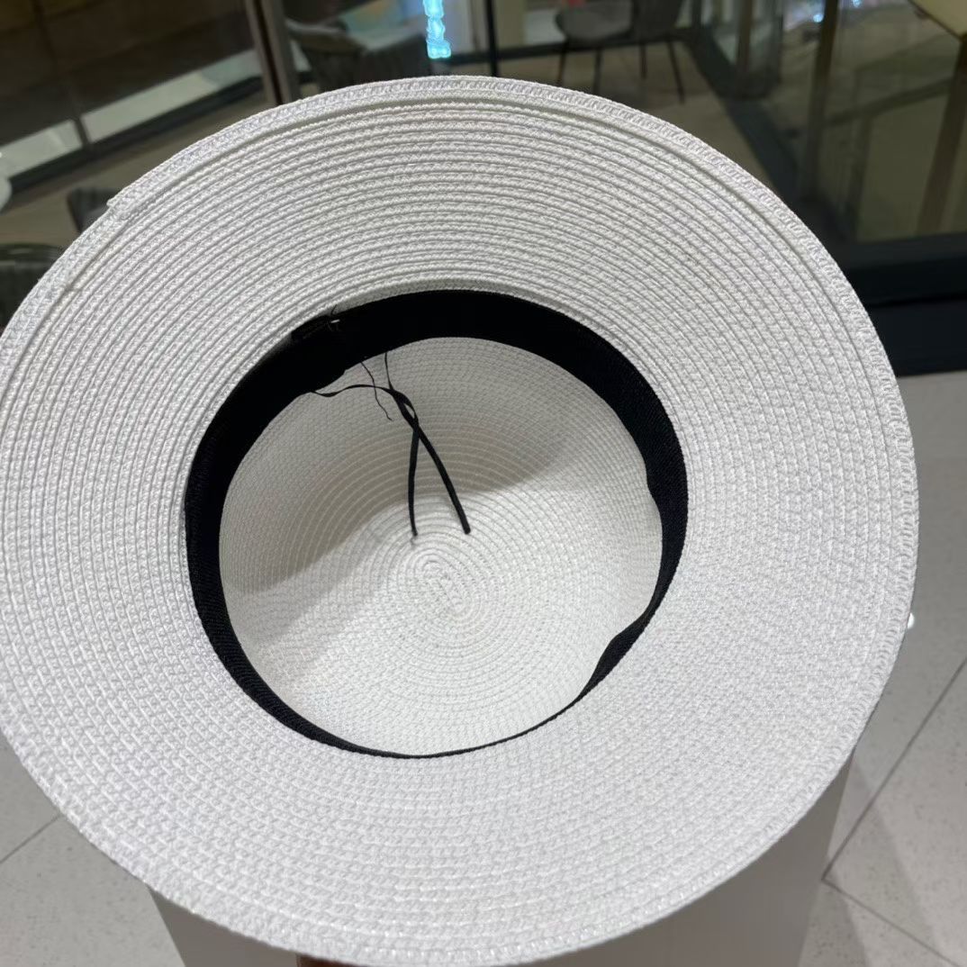 Dior迪奥新款草帽，遮阳帽，太阳帽，沙滩遮阳帽帽，花朵设计，头围57cm