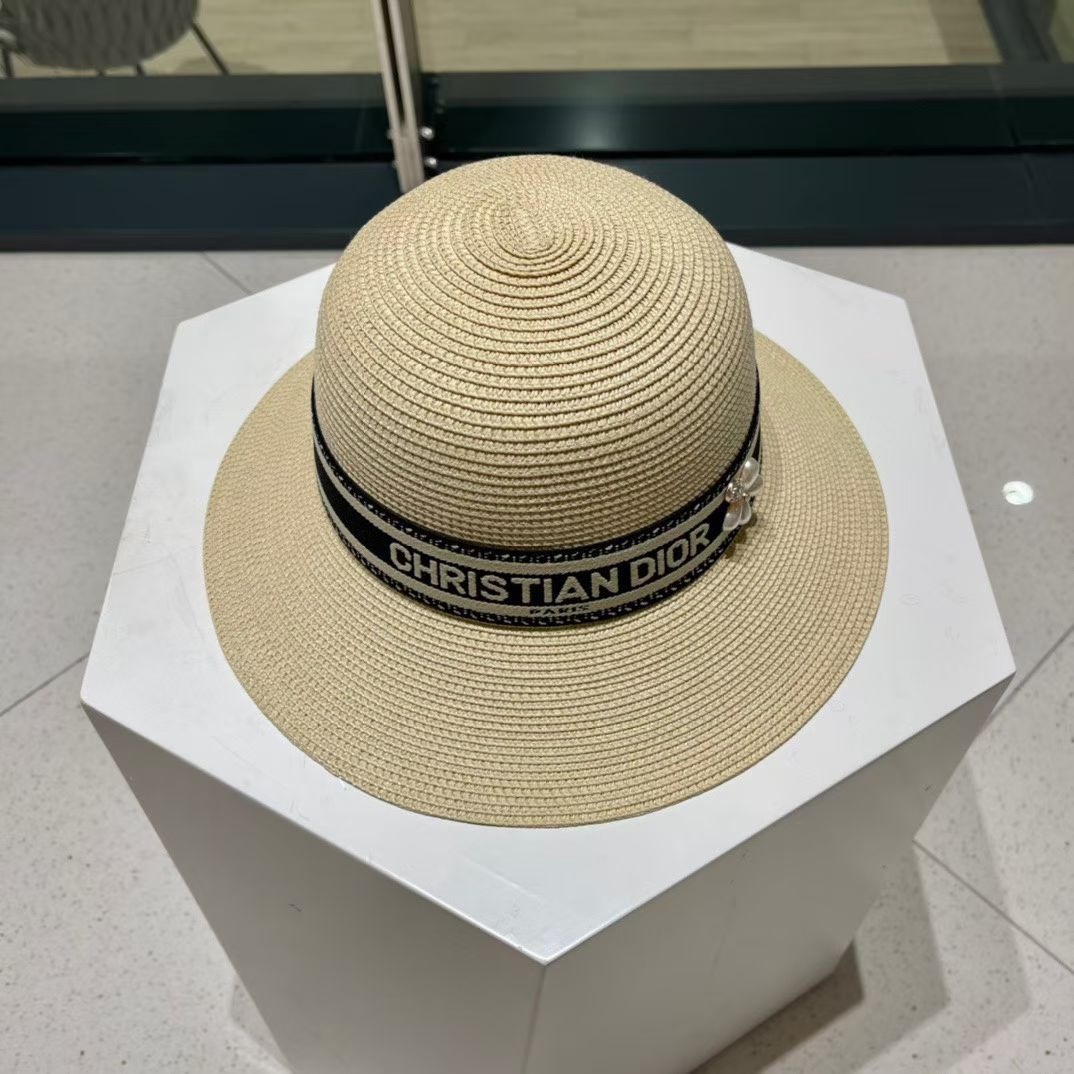 Dior迪奥新款草帽，遮阳帽，太阳帽，沙滩遮阳帽帽，花朵设计，头围57cm