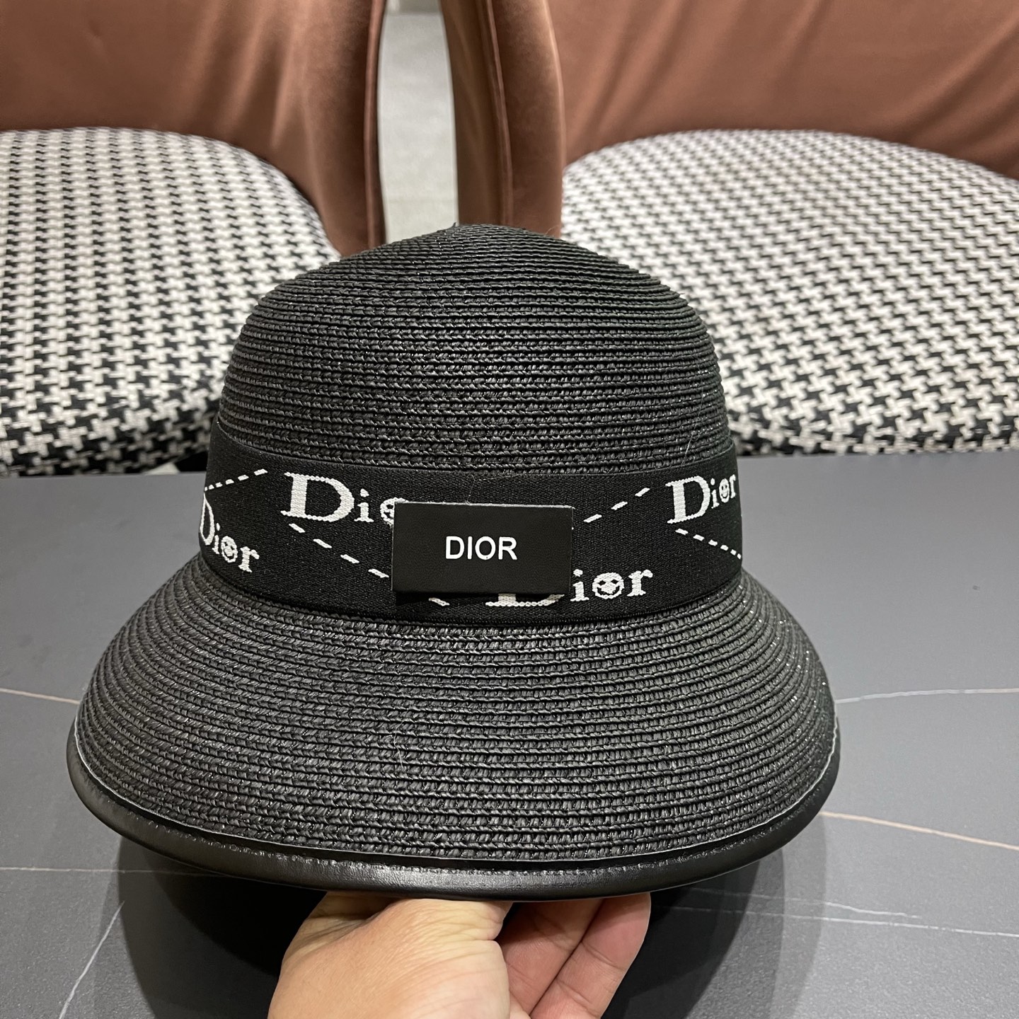 DIOR迪奥新款休闲时尚草帽女春夏季沙滩度假帽子草编透气遮阳防晒帽潮