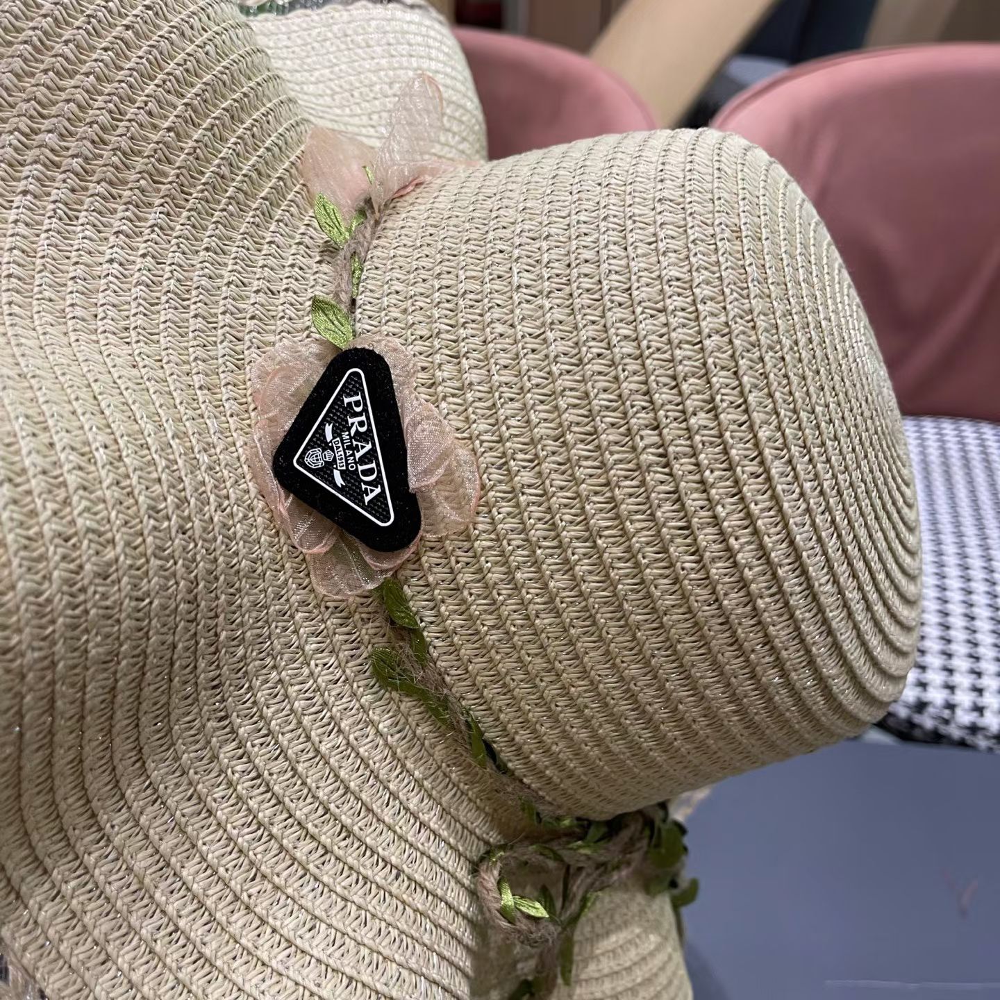 普拉达Prada 草帽女夏季新款蝴蝶结大帽檐遮阳防晒太阳帽海边度假风沙滩帽