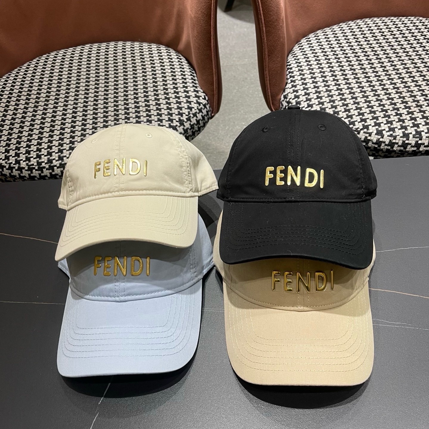 FENDI芬迪 新款棒球帽🧢 气质穿搭单品，质量杠杠[强]