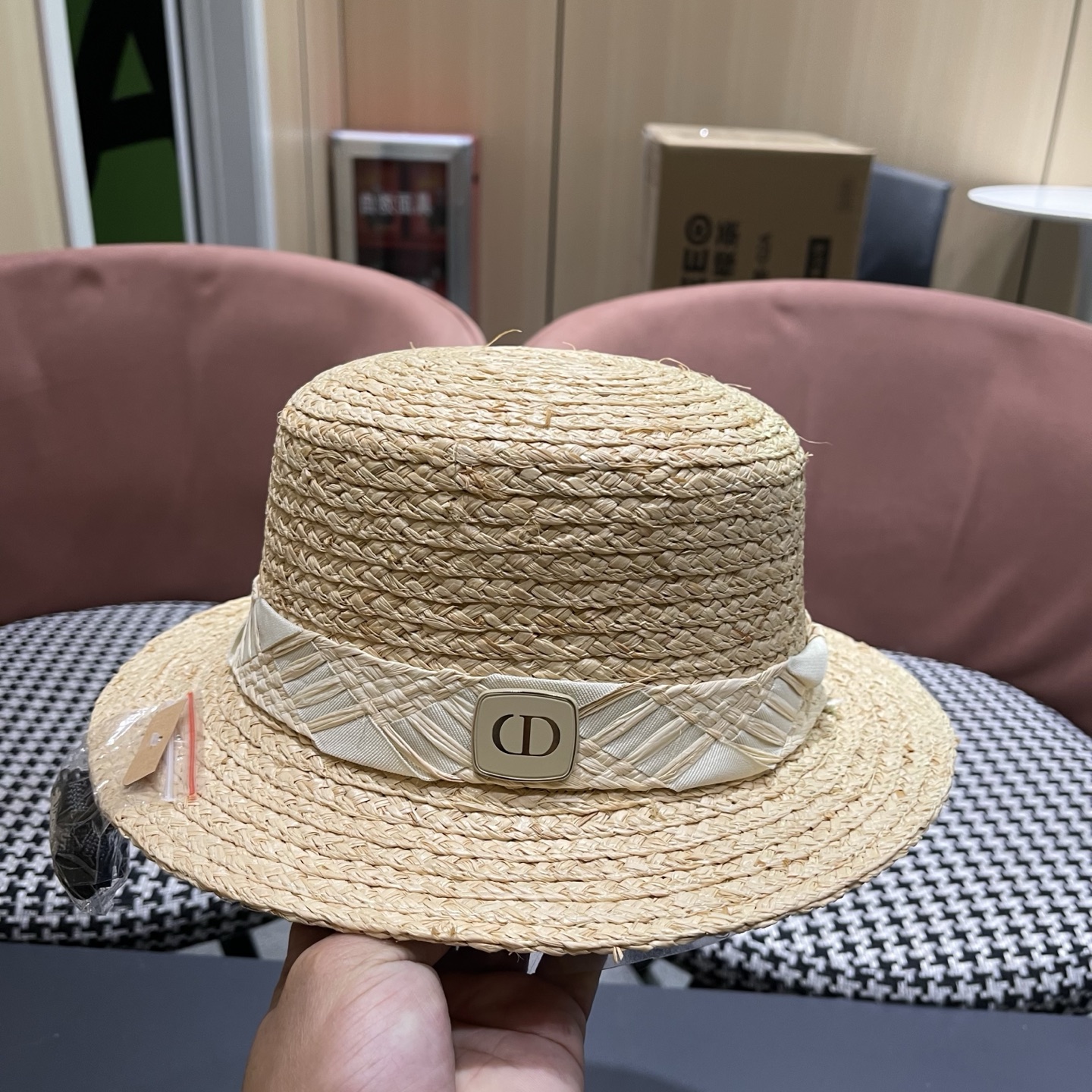 迪奥Dior 超好看拉菲草帽百搭度假风 新款夏季透气海边遮阳防晒帽平沿礼帽