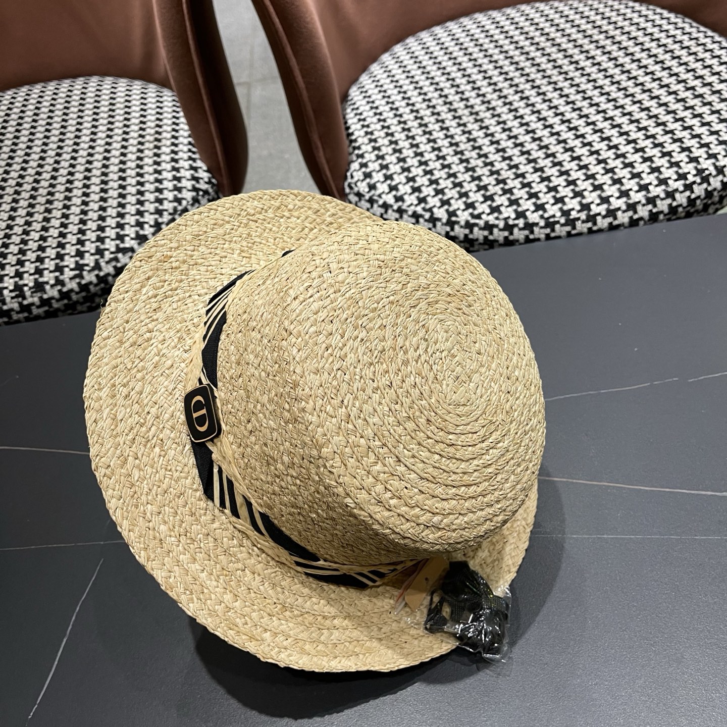 迪奥Dior 超好看拉菲草帽百搭度假风 新款夏季透气海边遮阳防晒帽平沿礼帽