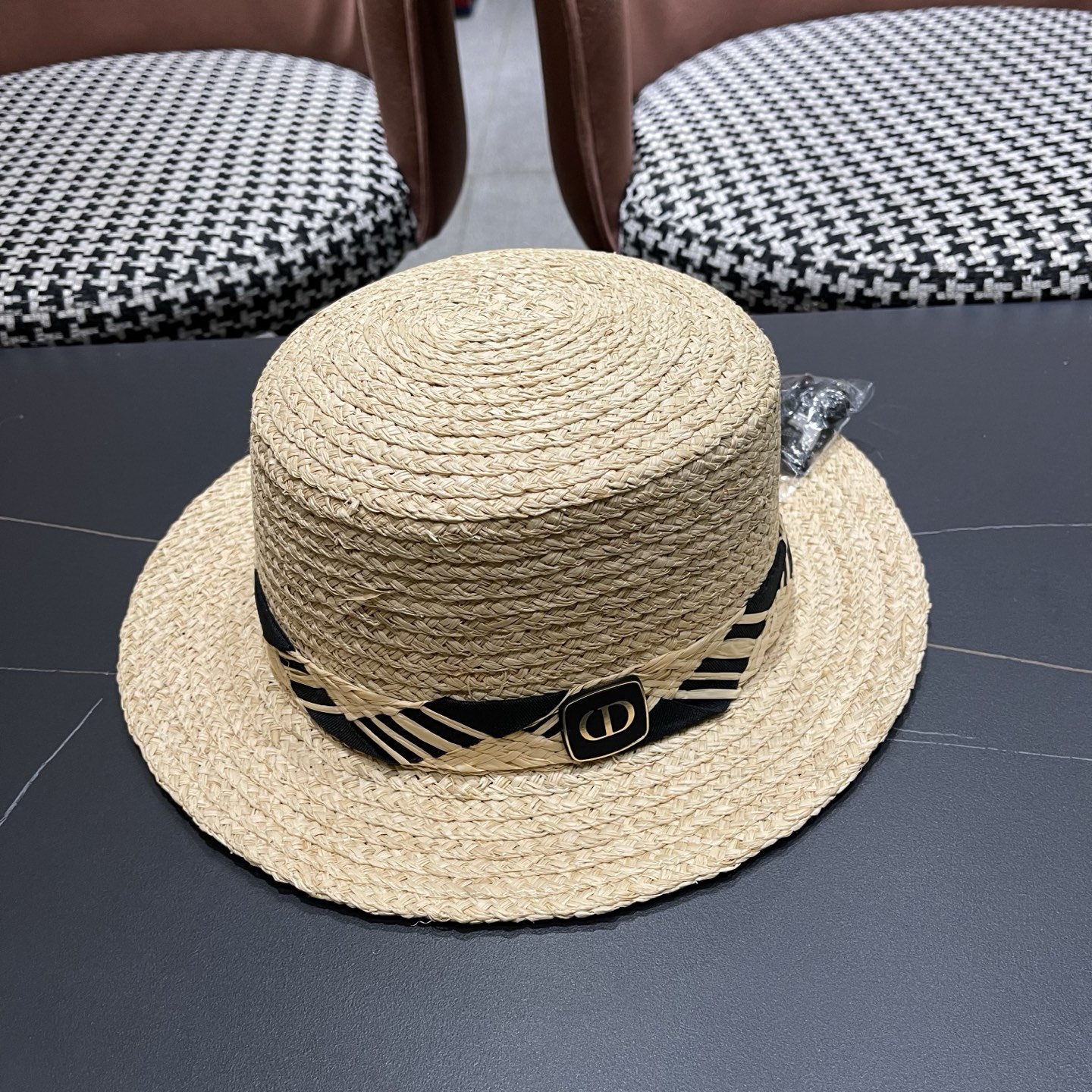 迪奥Dior 超好看拉菲草帽百搭度假风 新款夏季透气海边遮阳防晒帽平沿礼帽