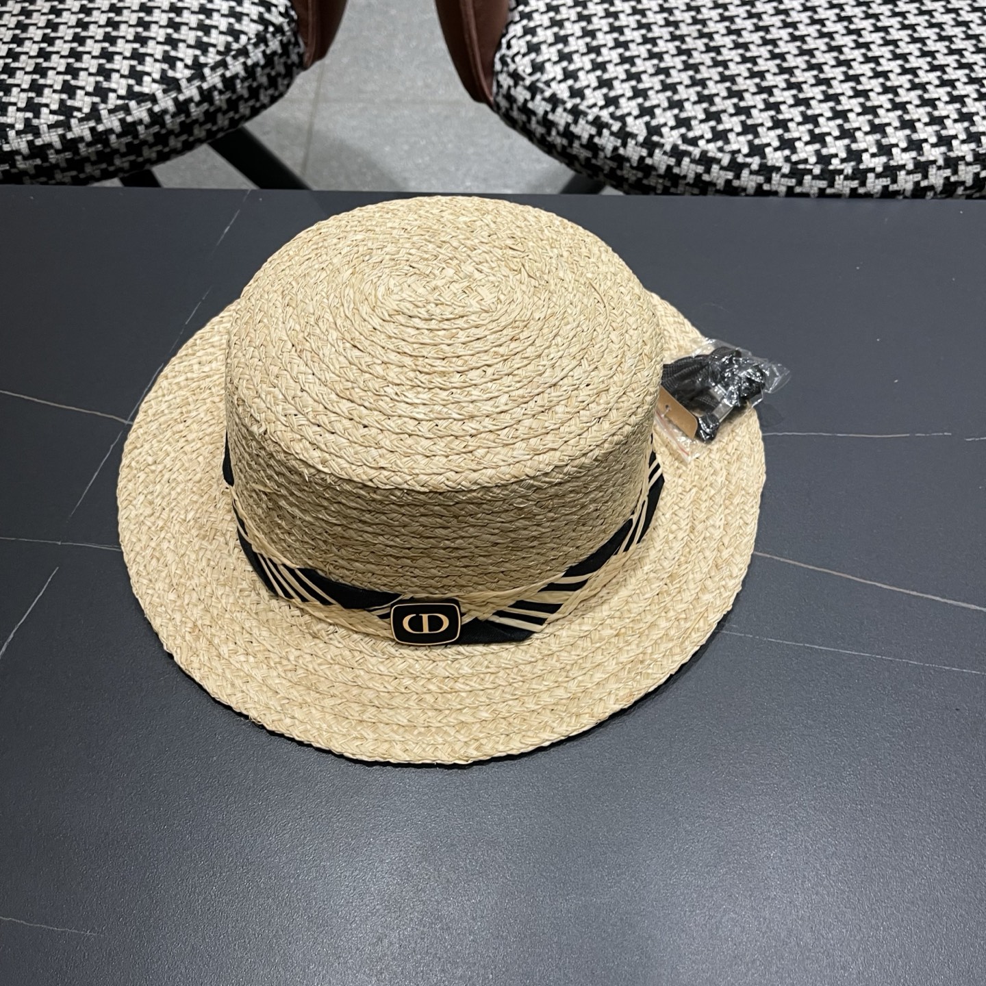 迪奥Dior 超好看拉菲草帽百搭度假风 新款夏季透气海边遮阳防晒帽平沿礼帽