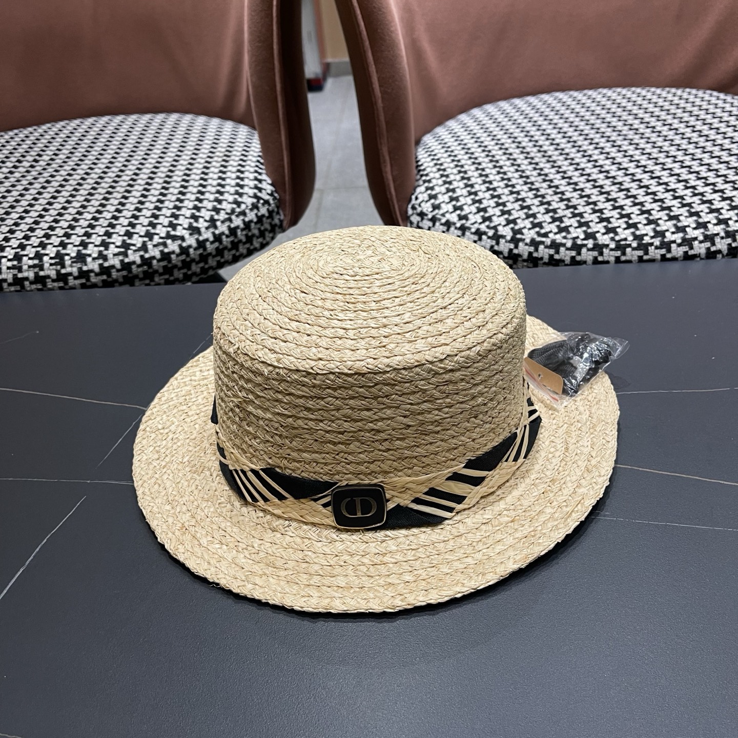 迪奥Dior 超好看拉菲草帽百搭度假风 新款夏季透气海边遮阳防晒帽平沿礼帽