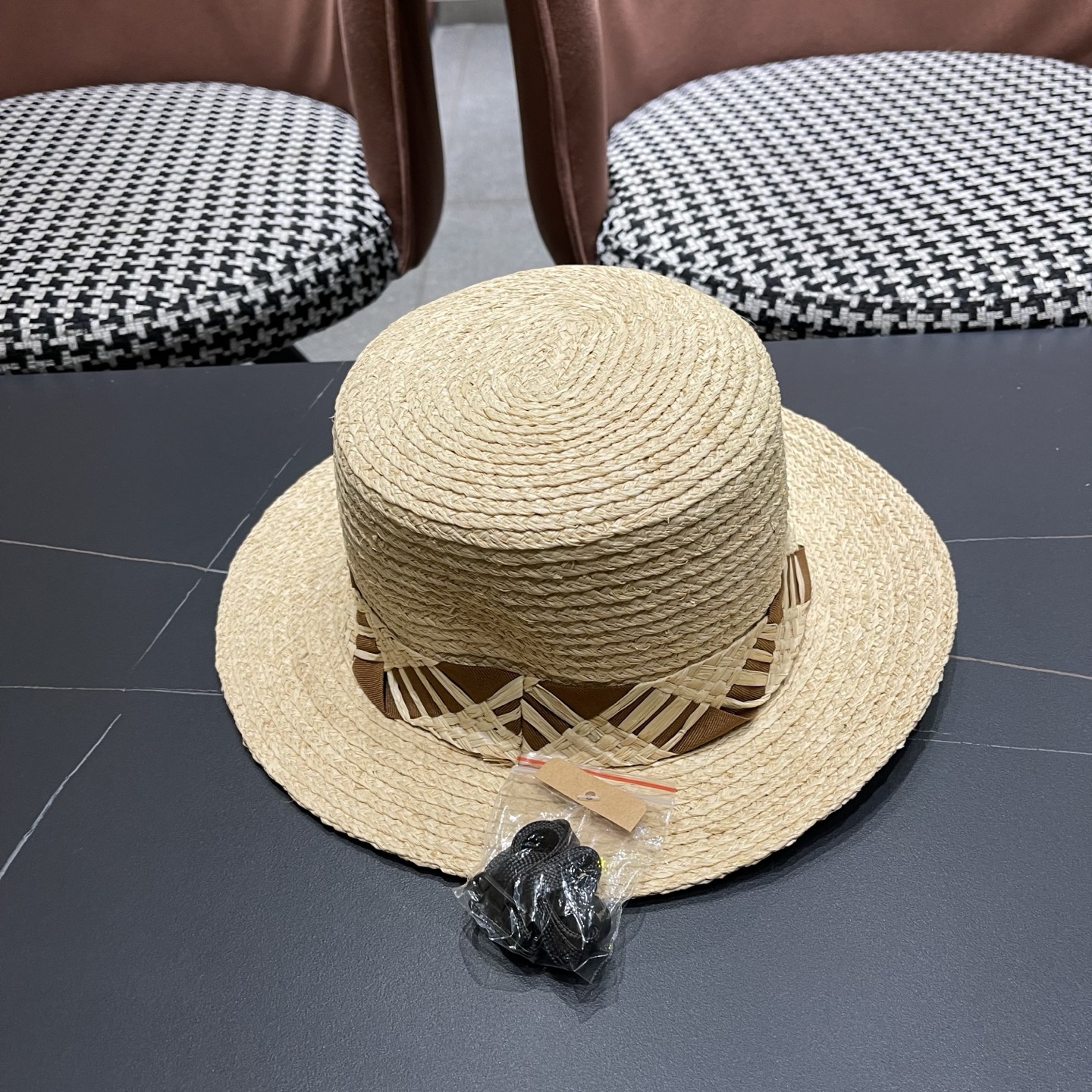 迪奥Dior 超好看拉菲草帽百搭度假风 新款夏季透气海边遮阳防晒帽平沿礼帽