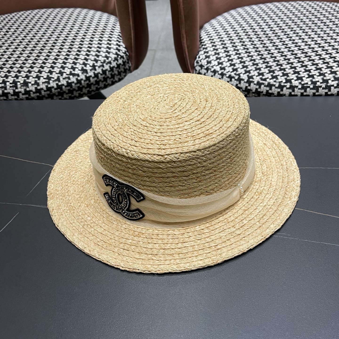 香奈儿CHANEL『100％拉菲草』手工编织平顶草帽子女新款夏防晒优雅礼帽