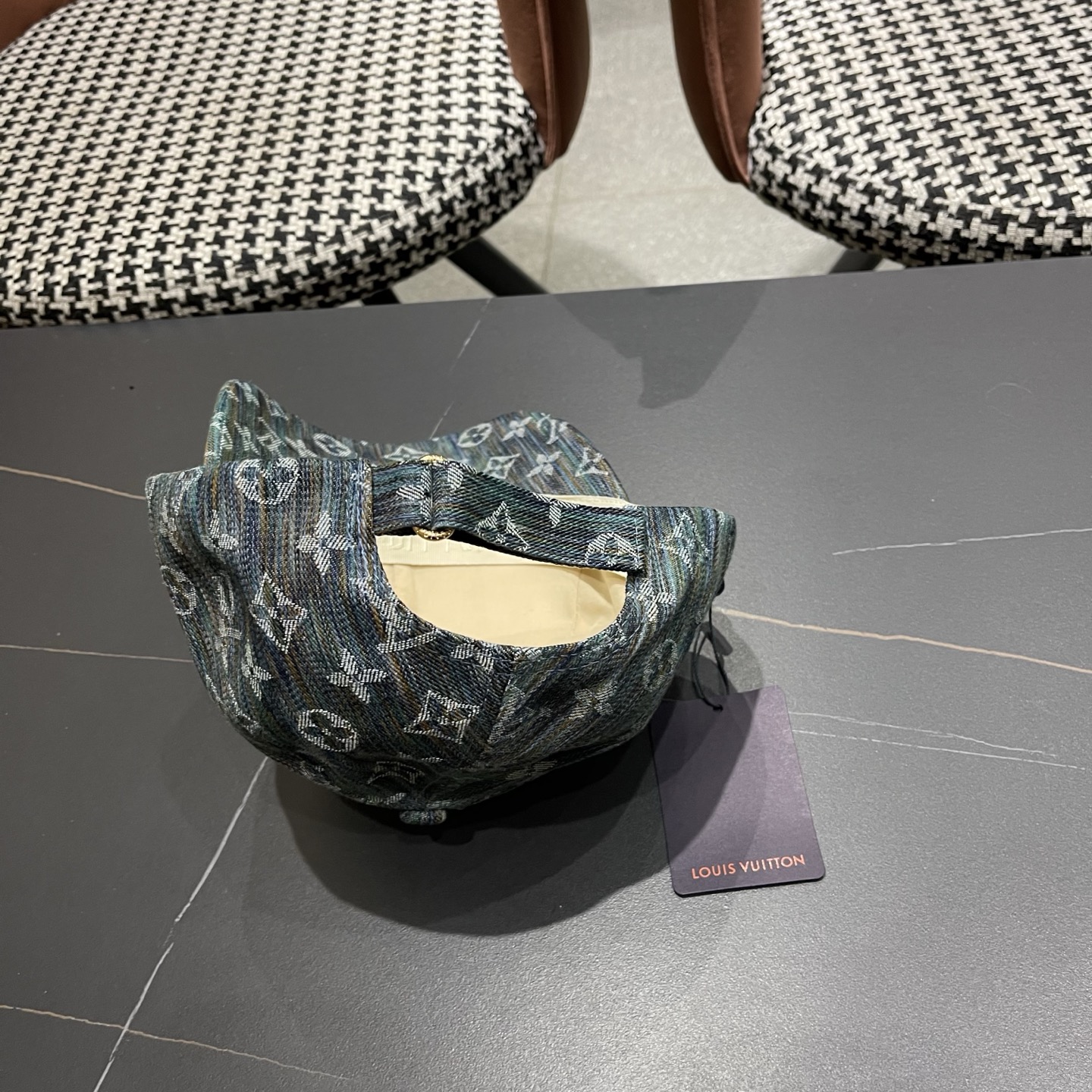 路易威登LouisVuitton😍新款水洗复古LV棒球帽，高端大气，百搭款🤗男女通用！