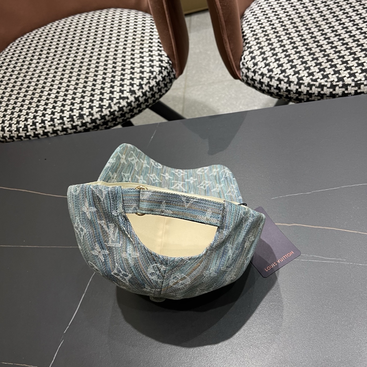 路易威登LouisVuitton😍新款水洗复古LV棒球帽，高端大气，百搭款🤗男女通用！