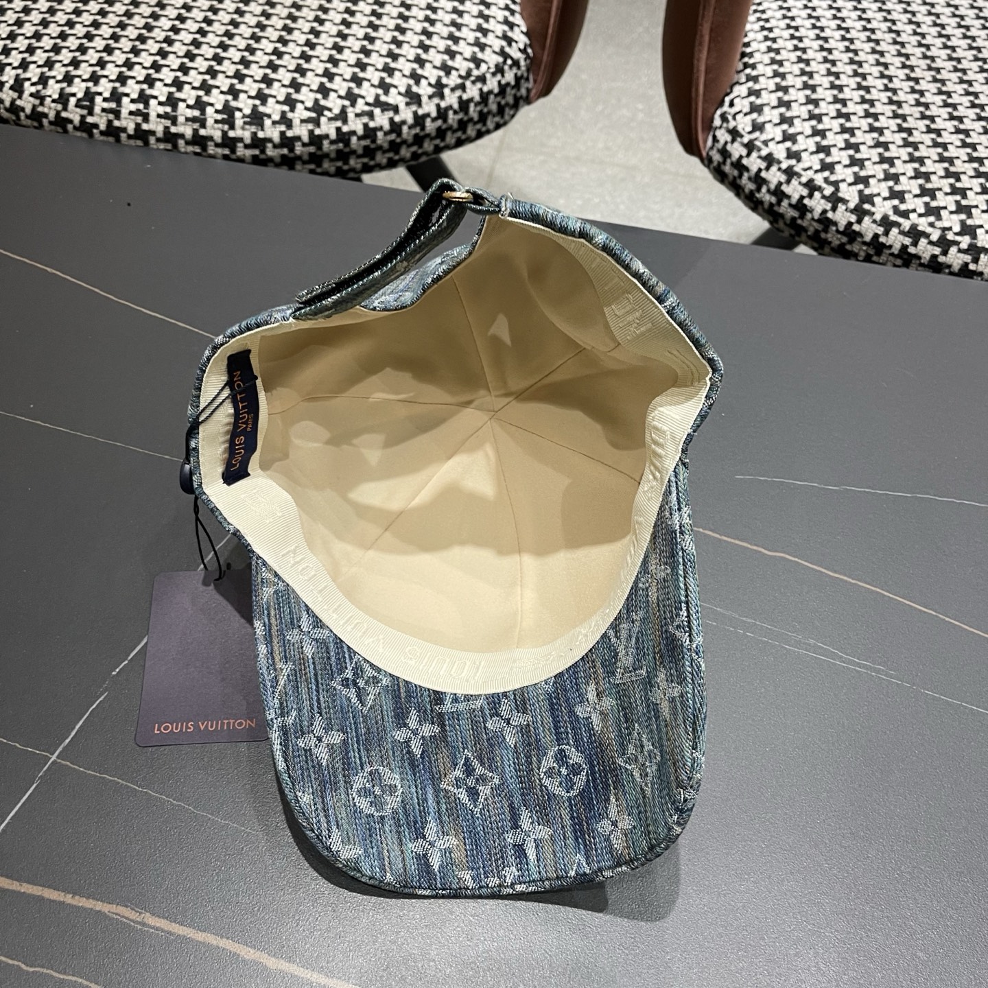 路易威登LouisVuitton😍新款水洗复古LV棒球帽，高端大气，百搭款🤗男女通用！