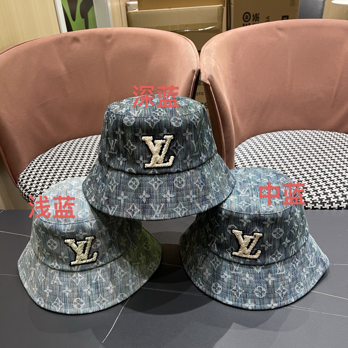 Lv经典款原单渔夫帽，顶级版本，专柜1:1开模订制，原版牛仔提花布料质量超赞，基础头围57，时尚百搭。
