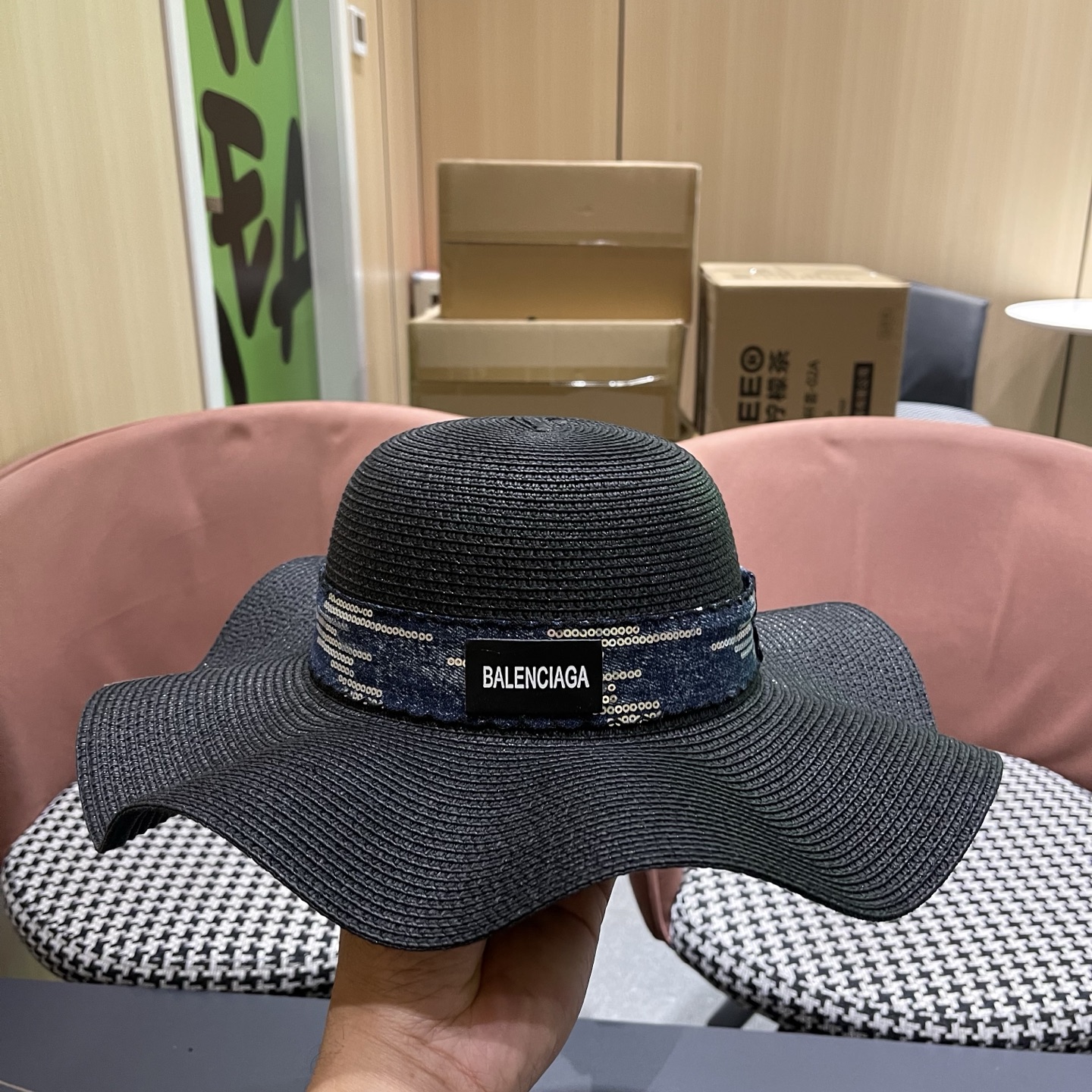 Balenciaga 巴黎世家方圆脸显脸小帽子波浪时尚边编织草帽女夏季大帽檐海边防