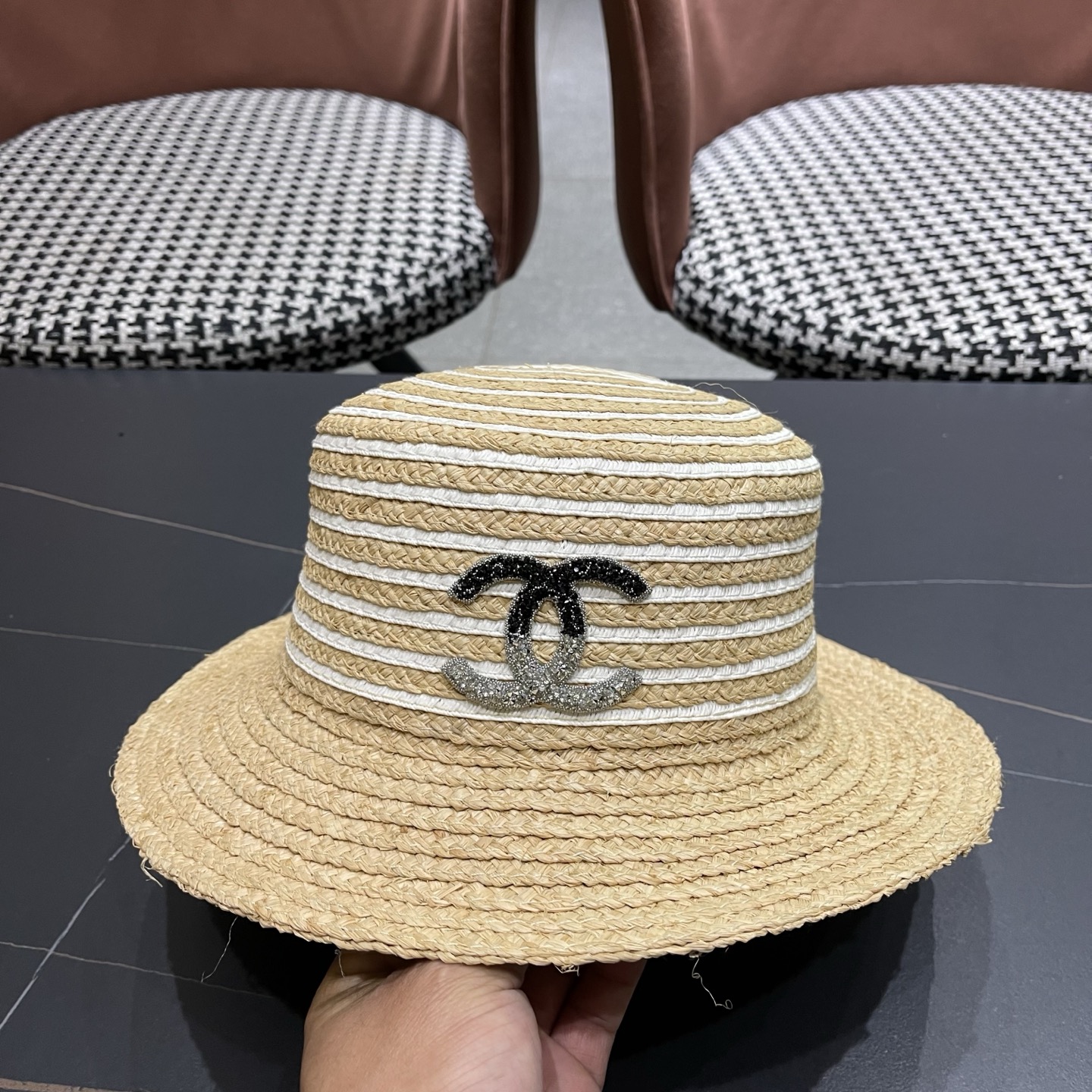 CHANEL香奈儿 春夏新款法式黑白条纹拉菲草帽平顶遮阳帽防晒沙滩帽复古女士礼帽