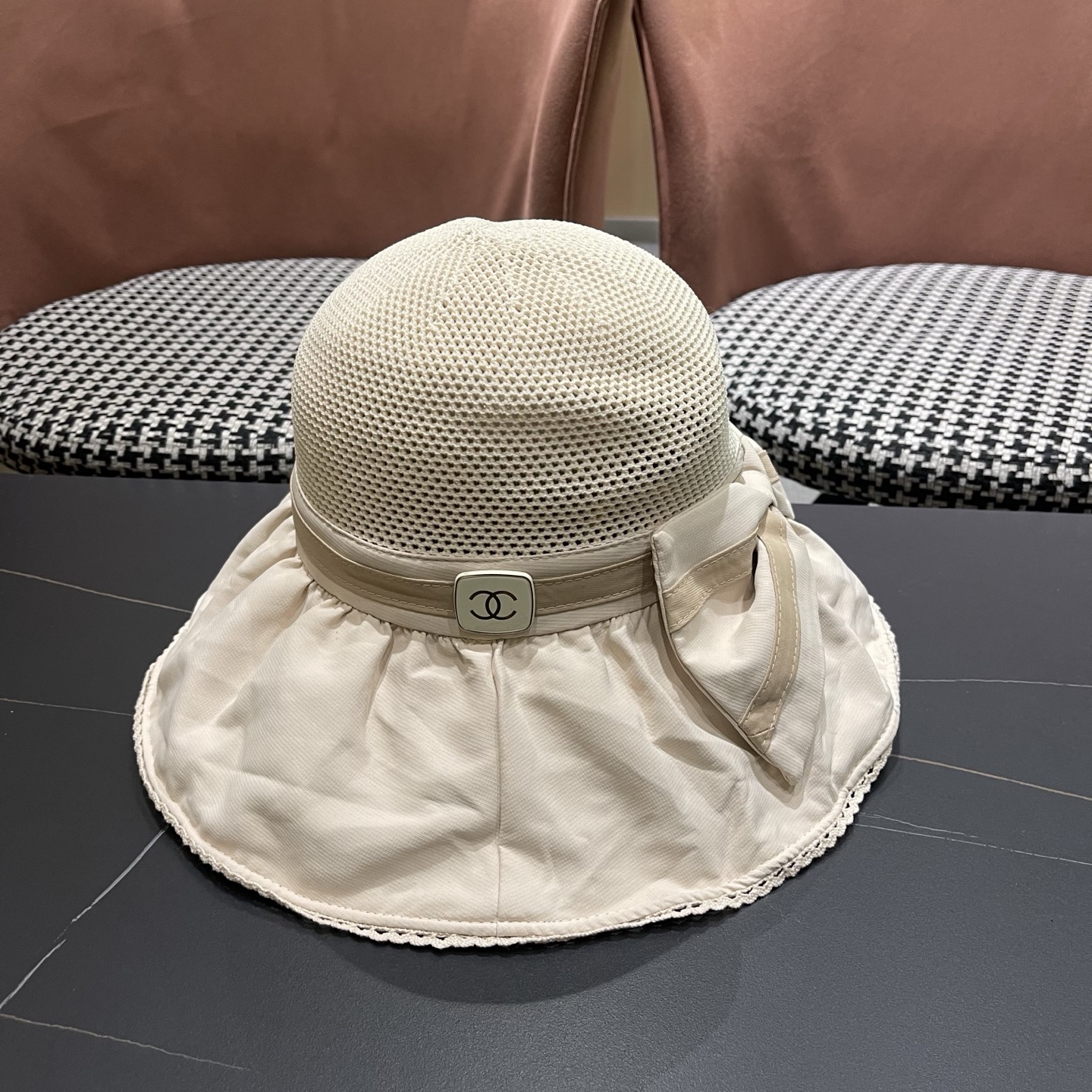 CHANEL 香奈儿早春新款韩版蝴蝶结防紫外线大帽檐渔夫帽 精致无暇！做工细致，