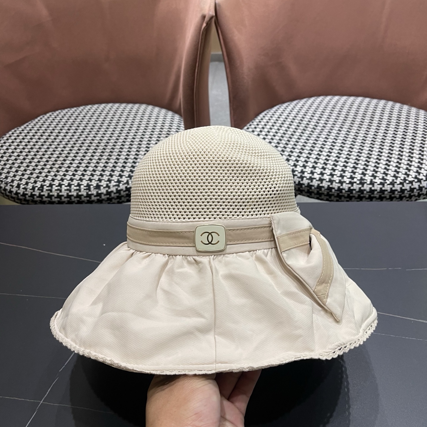 CHANEL 香奈儿早春新款韩版蝴蝶结防紫外线大帽檐渔夫帽 精致无暇！做工细致，