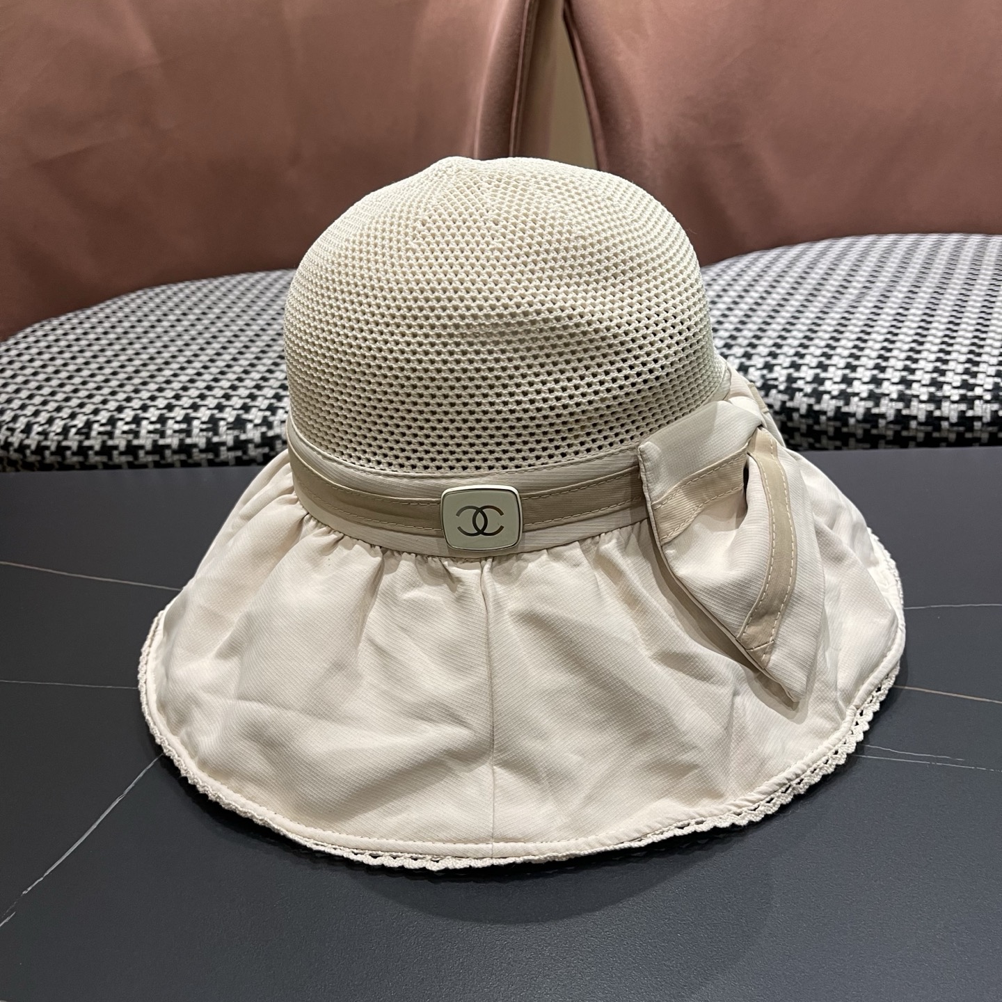CHANEL 香奈儿早春新款韩版蝴蝶结防紫外线大帽檐渔夫帽 精致无暇！做工细致，