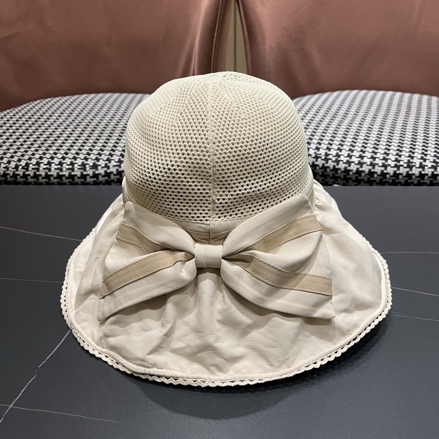 CHANEL 香奈儿早春新款韩版蝴蝶结防紫外线大帽檐渔夫帽 精致无暇！做工细致，
