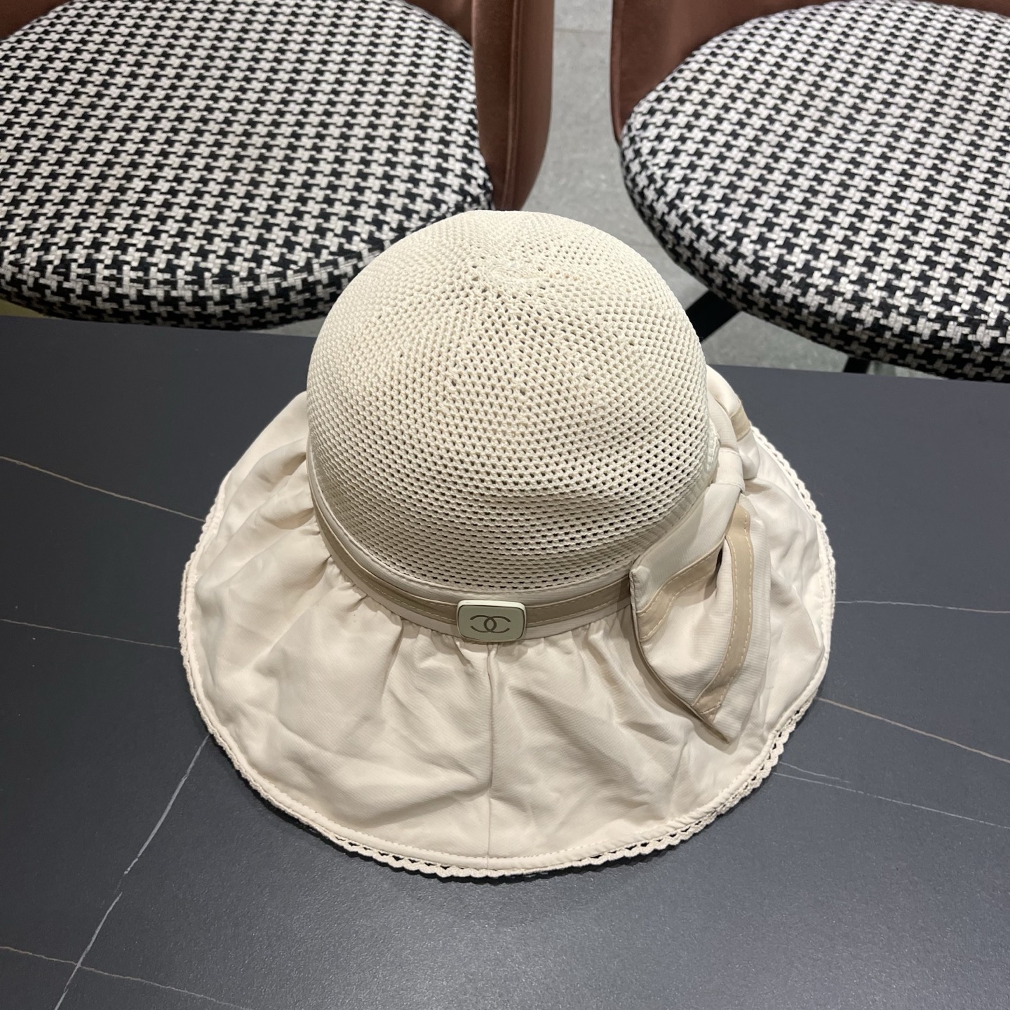 CHANEL 香奈儿早春新款韩版蝴蝶结防紫外线大帽檐渔夫帽 精致无暇！做工细致，