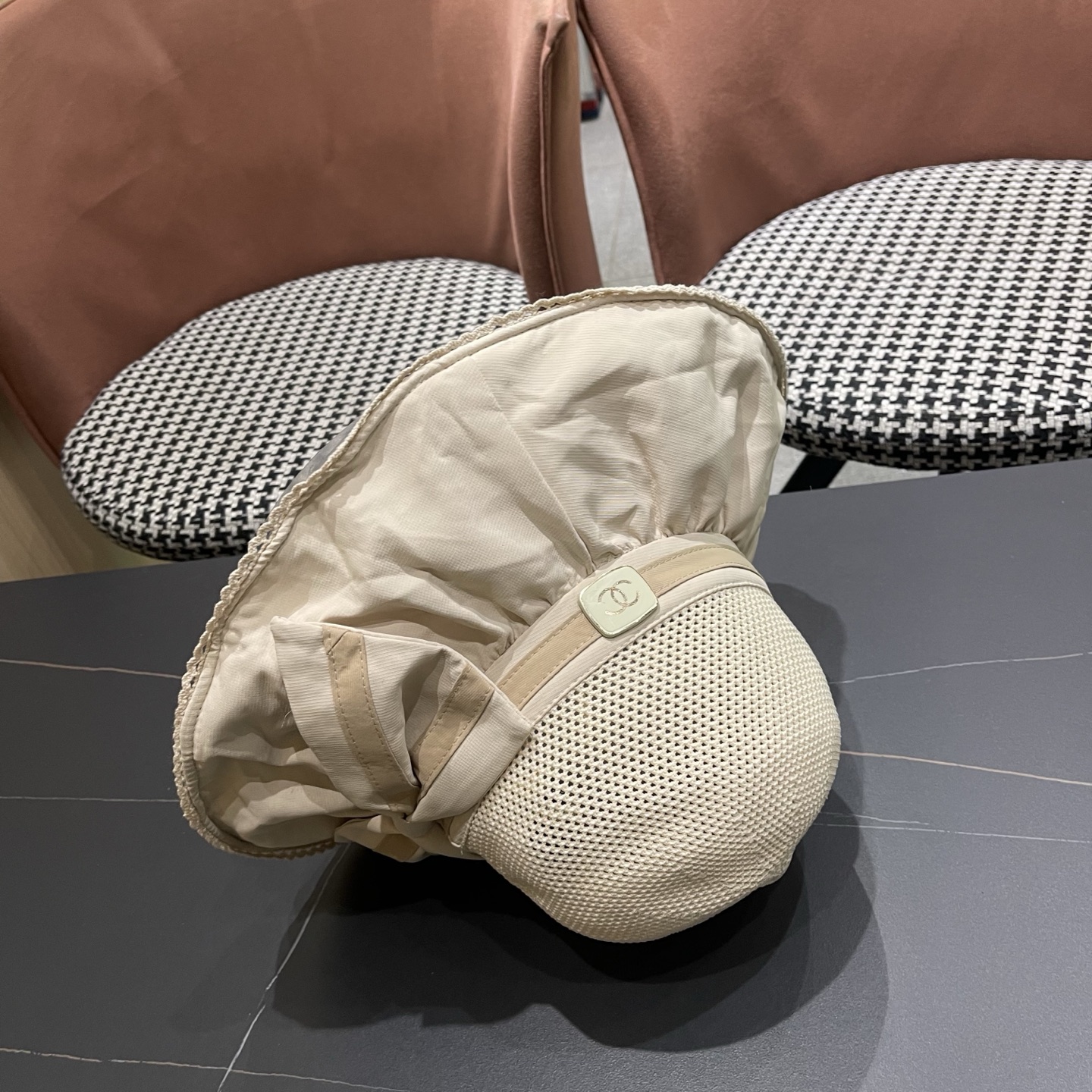 CHANEL 香奈儿早春新款韩版蝴蝶结防紫外线大帽檐渔夫帽 精致无暇！做工细致，