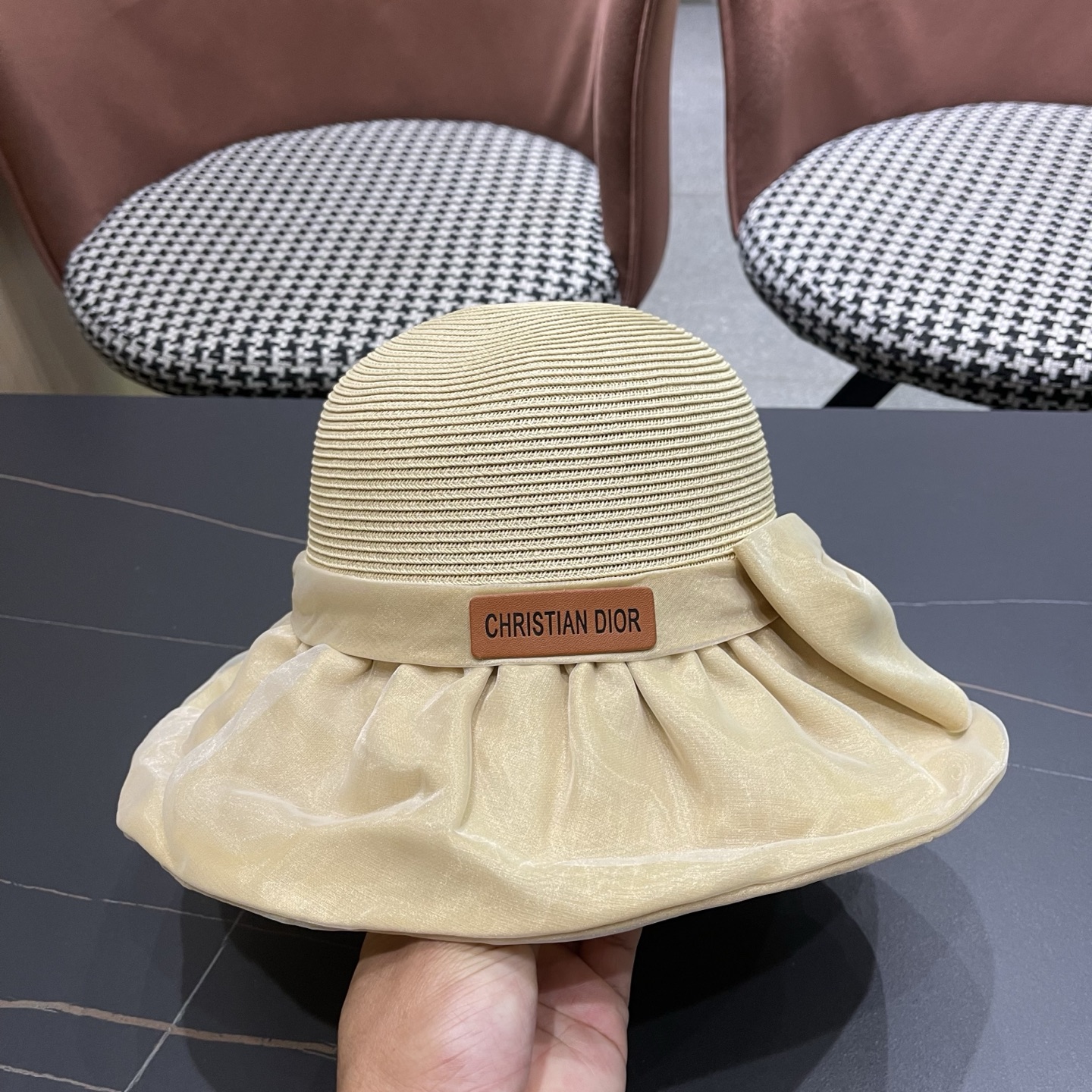 迪奥Dior 新款渔夫帽女春夏季防晒遮阳帽大沿帽蝴蝶结百搭