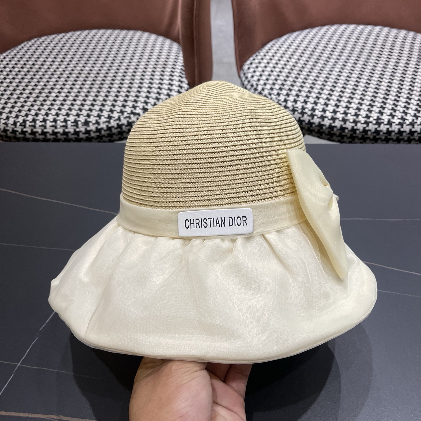 迪奥Dior 新款渔夫帽女春夏季防晒遮阳帽大沿帽蝴蝶结百搭