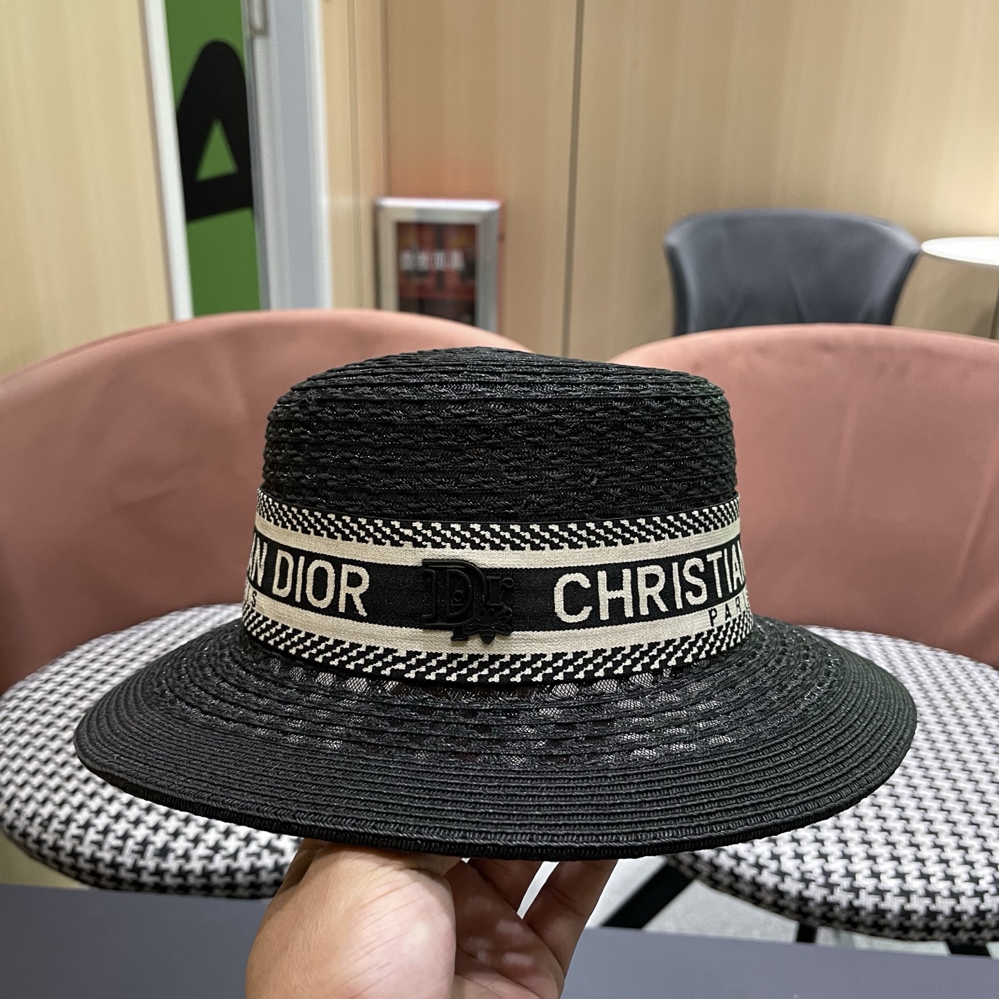 Dior迪奥 新款平顶草帽女春夏季新款高级感优雅大帽檐遮阳防晒帽子