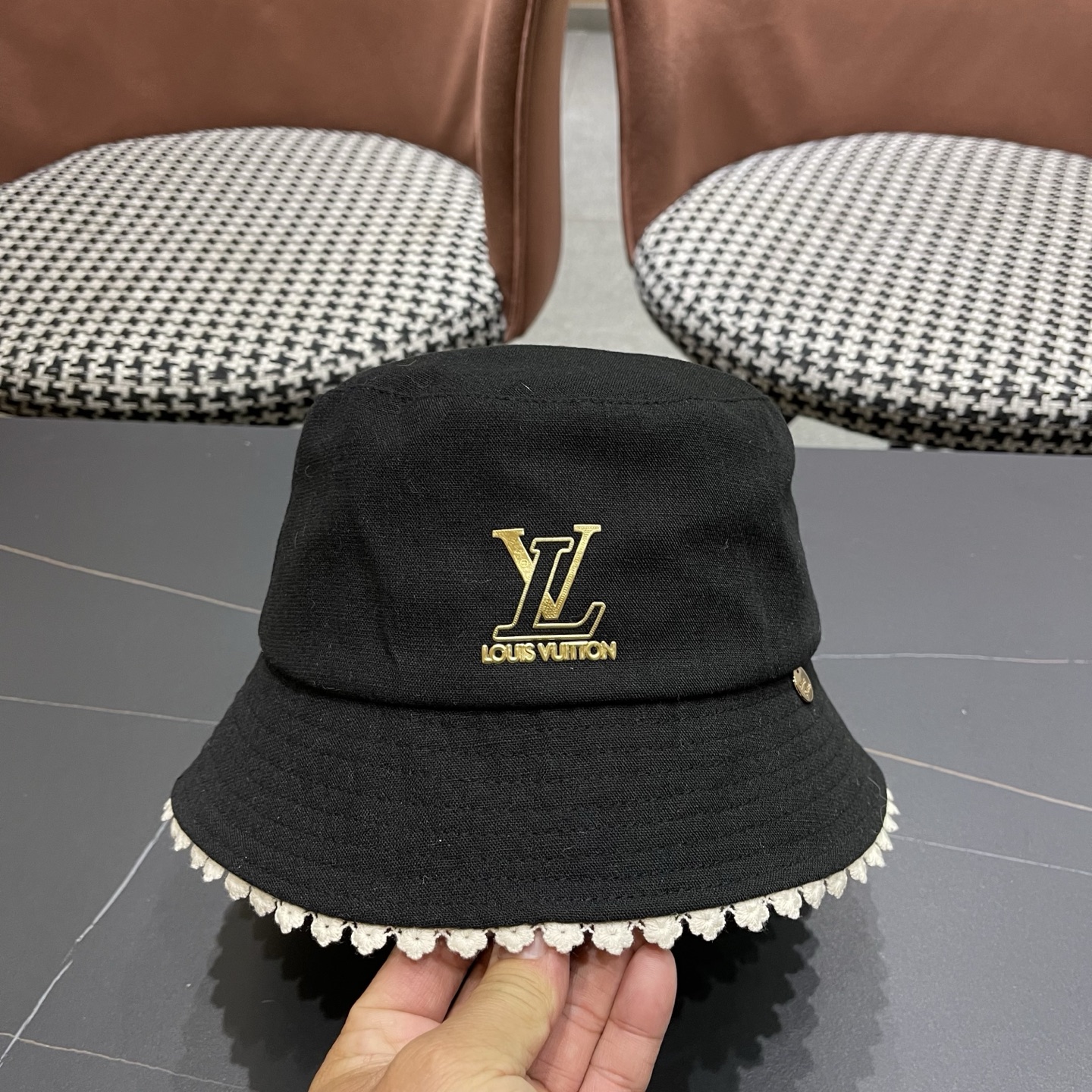 LV路易威登 韩版渔夫帽蕾丝边休闲防晒盆帽高级感遮阳学院风显脸小水桶帽子女