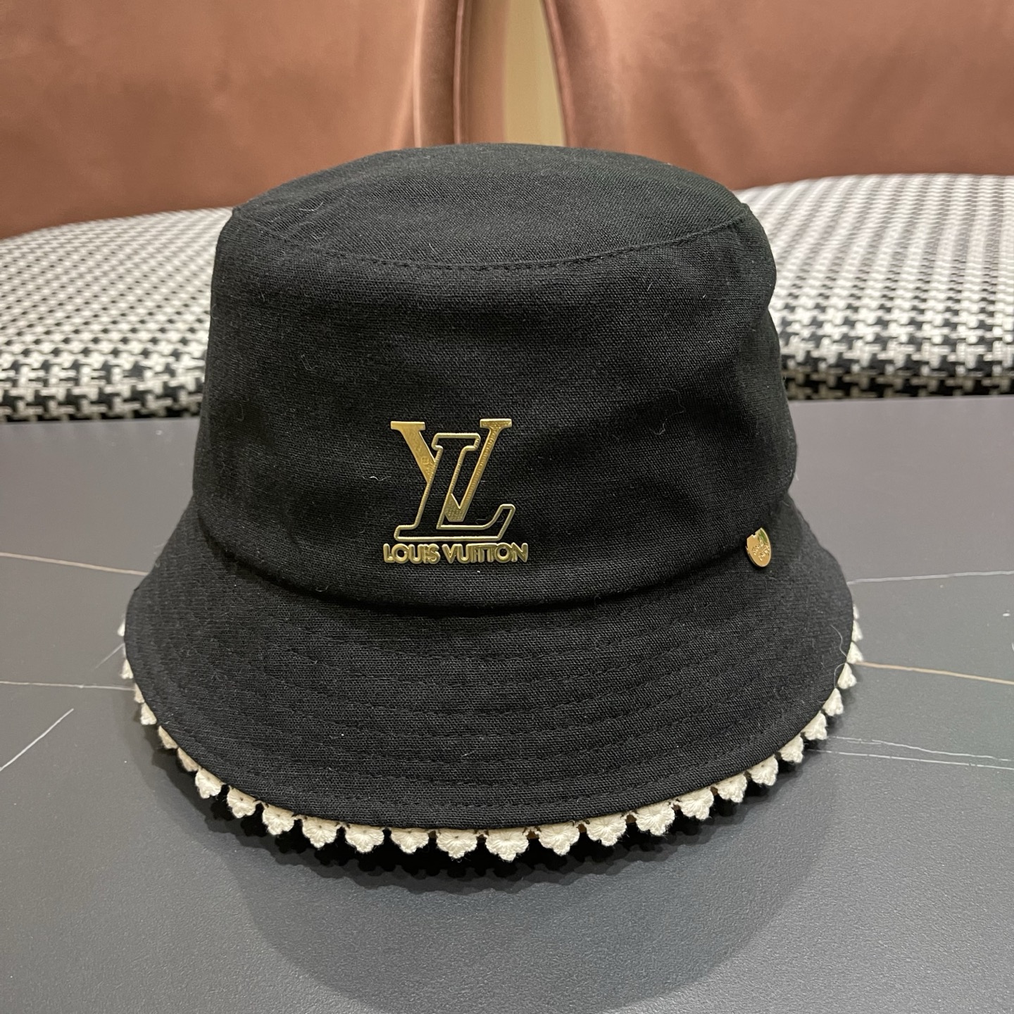 LV路易威登 韩版渔夫帽蕾丝边休闲防晒盆帽高级感遮阳学院风显脸小水桶帽子女