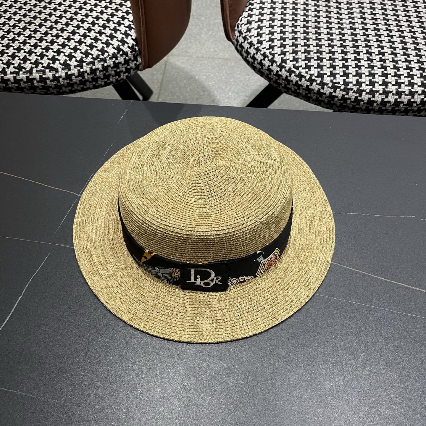 Dior迪奥 平顶法式草帽夏季田园风大檐遮阳防晒帽海边度假沙滩百搭太阳帽女