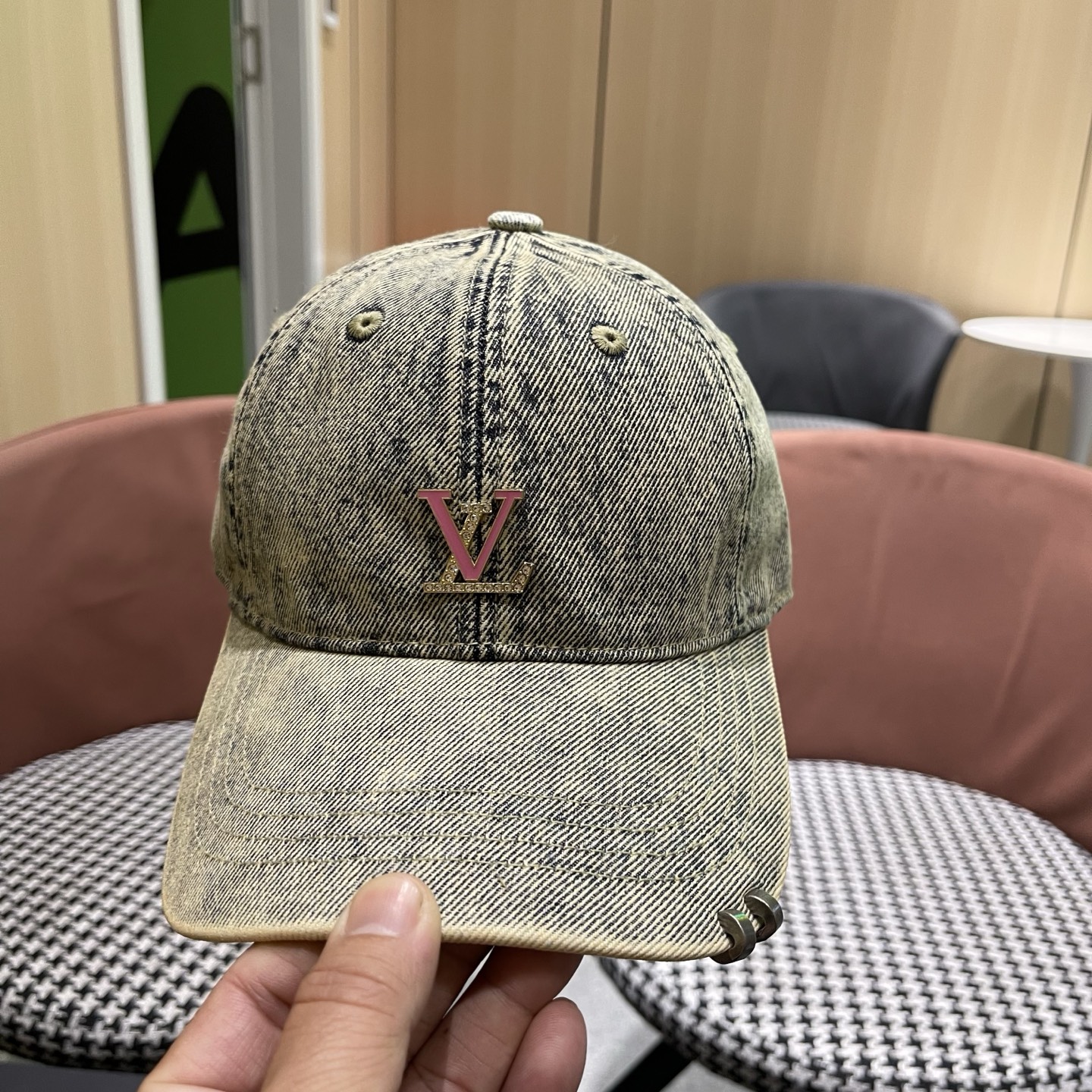 LV路易威登 新款水洗复古做旧牛仔棒球帽男女百搭休闲遮阳高品质鸭舌帽