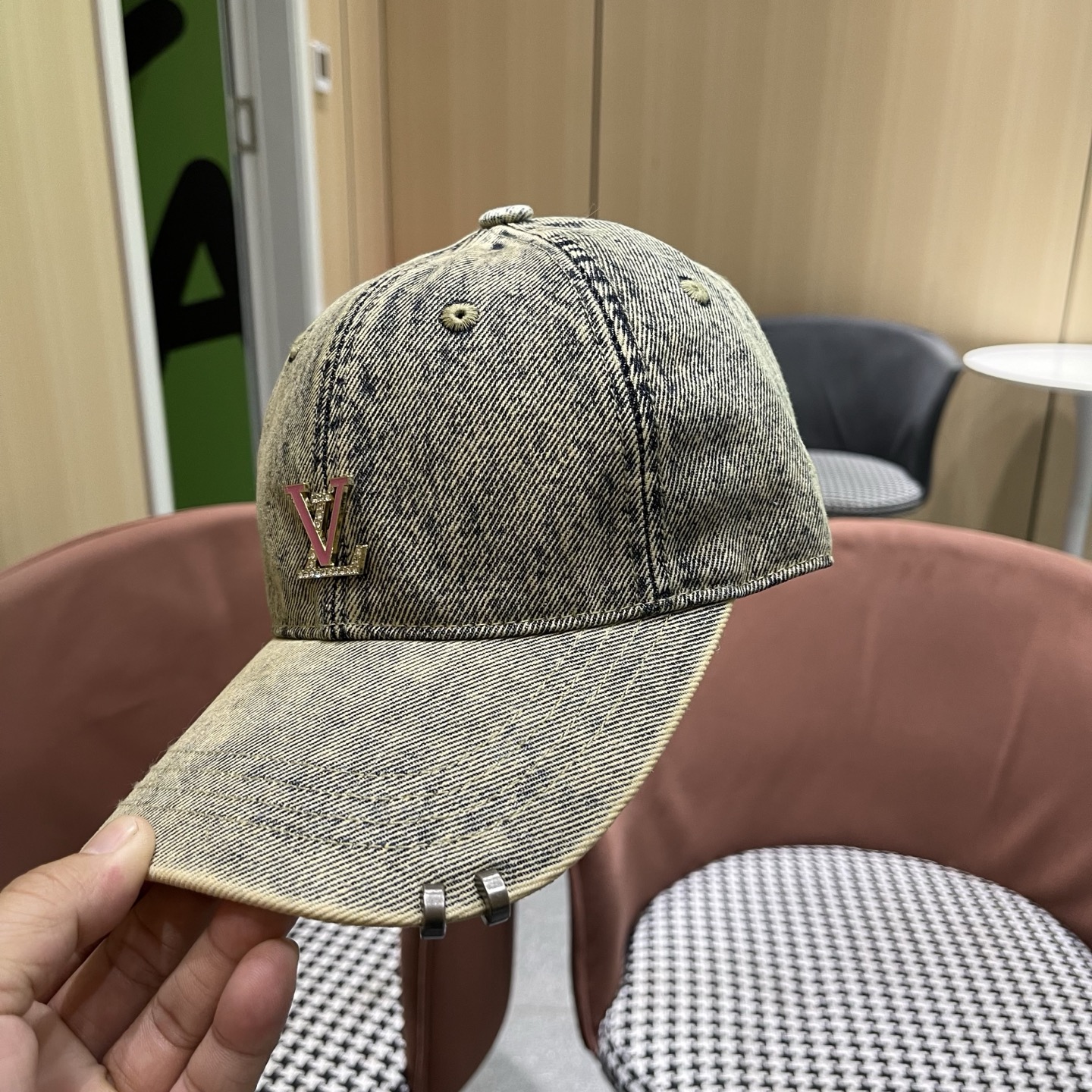 LV路易威登 新款水洗复古做旧牛仔棒球帽男女百搭休闲遮阳高品质鸭舌帽