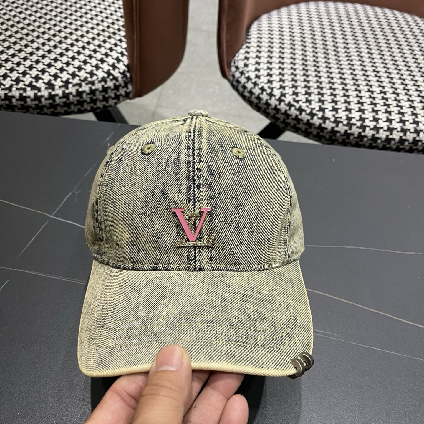 LV路易威登 新款水洗复古做旧牛仔棒球帽男女百搭休闲遮阳高品质鸭舌帽