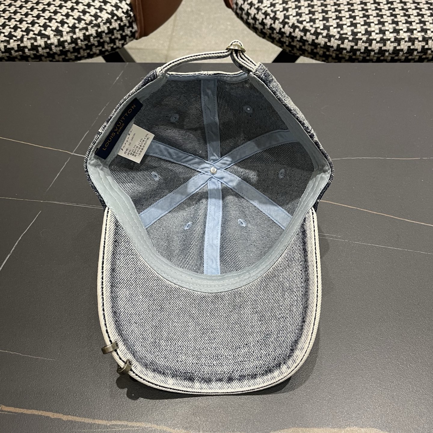 LV路易威登 新款水洗复古做旧牛仔棒球帽男女百搭休闲遮阳高品质鸭舌帽