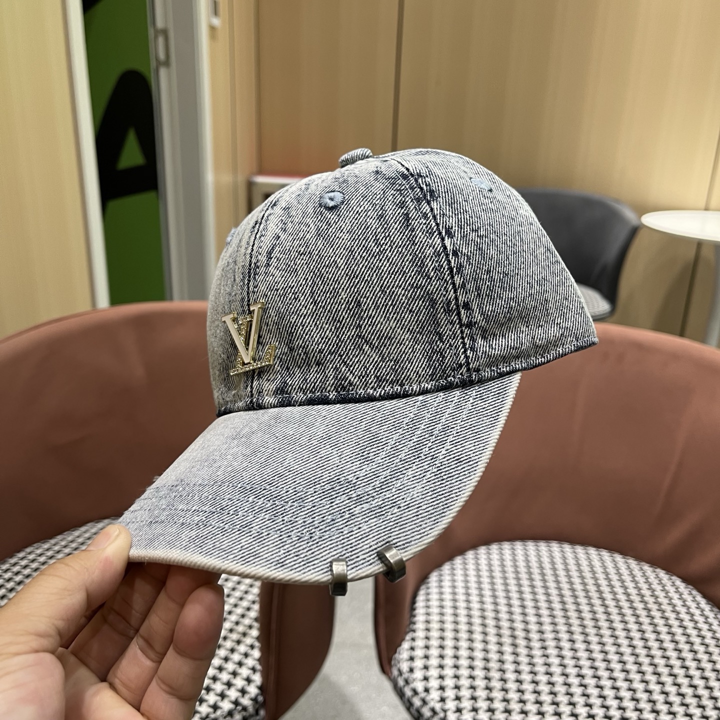 LV路易威登 新款水洗复古做旧牛仔棒球帽男女百搭休闲遮阳高品质鸭舌帽