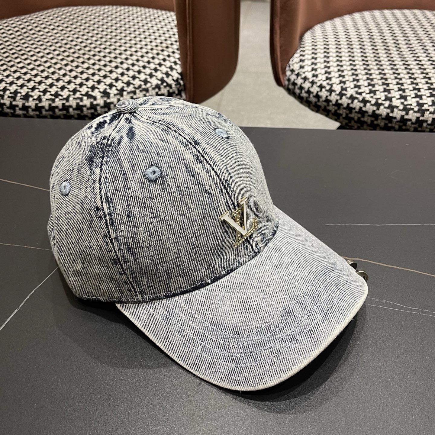 LV路易威登 新款水洗复古做旧牛仔棒球帽男女百搭休闲遮阳高品质鸭舌帽