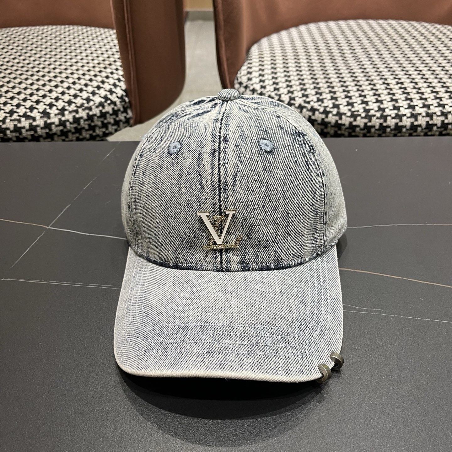 LV路易威登 新款水洗复古做旧牛仔棒球帽男女百搭休闲遮阳高品质鸭舌帽