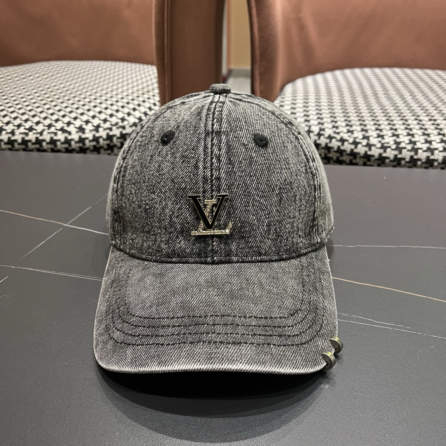 LV路易威登 新款水洗复古做旧牛仔棒球帽男女百搭休闲遮阳高品质鸭舌帽